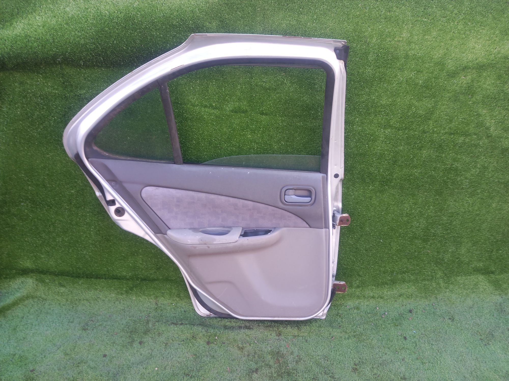 1173 дверь на NISSAN SUNNY FB15, 8000 рублей, Невинномысск