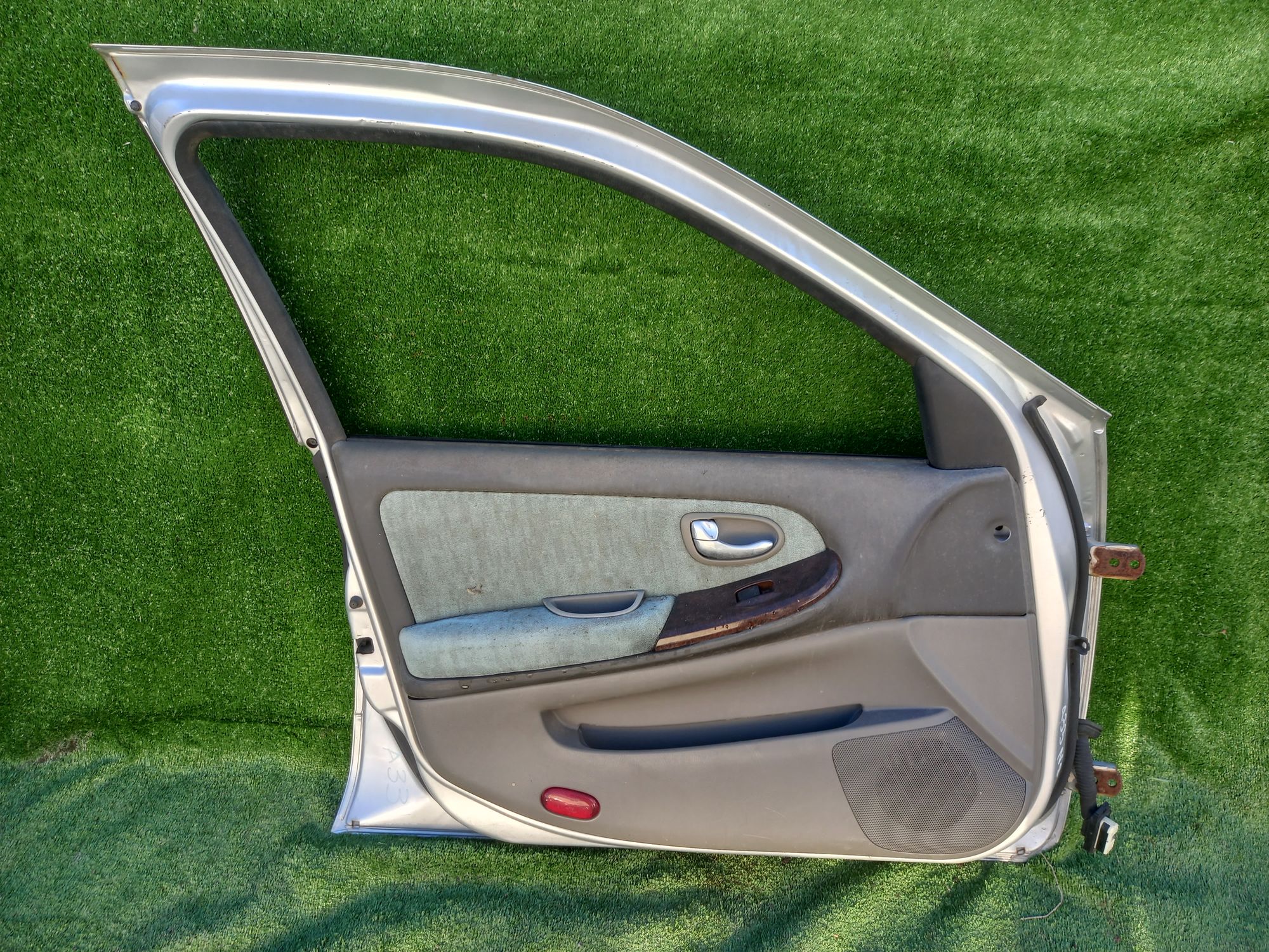 8 дверь на NISSAN CEFIRO A33, 8000 рублей, Невинномысск