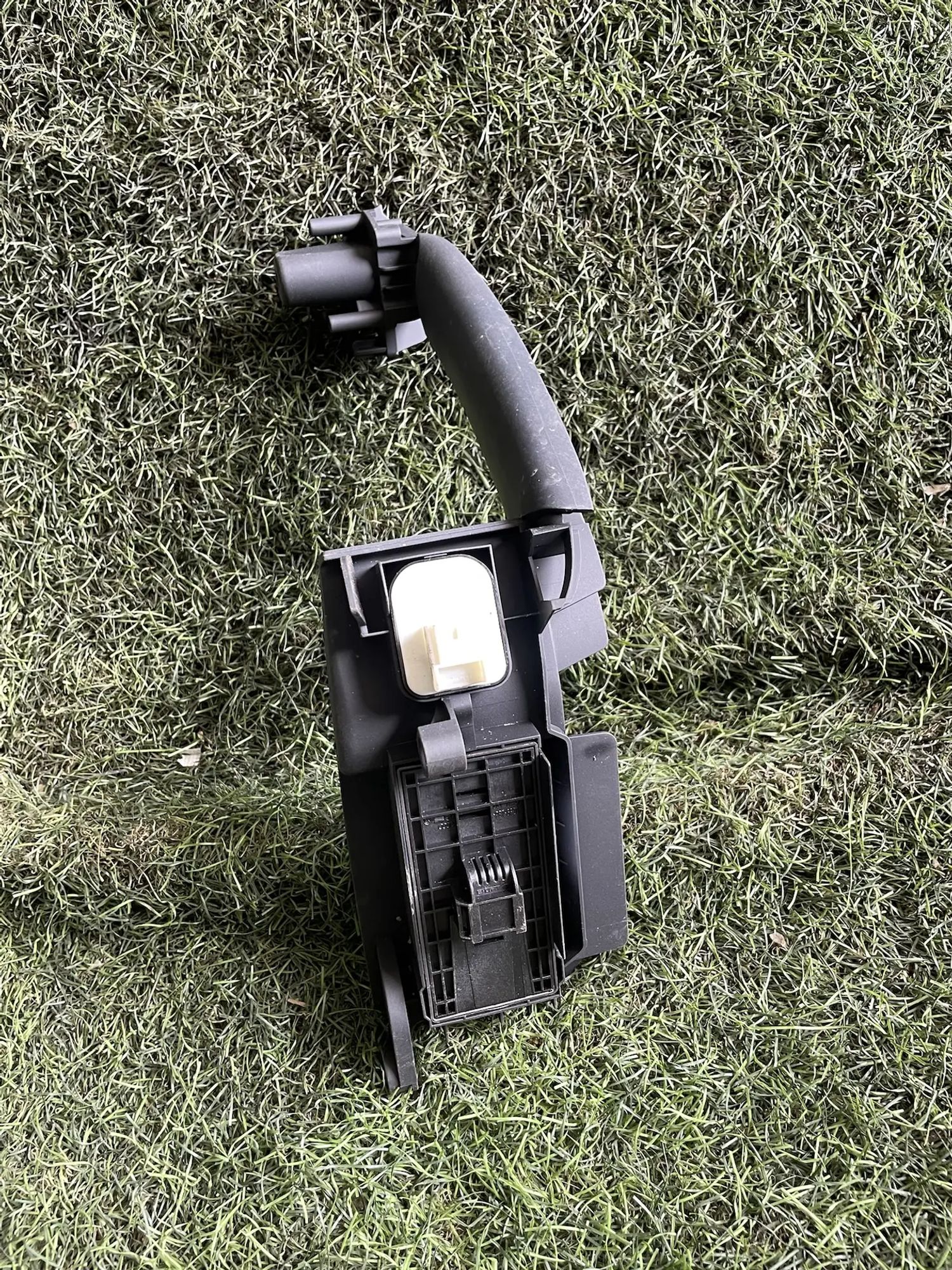 https://ycs.partsauto.market/partsauto-images/thmbs/userImages/772e461030aea93f4dbb6447c0f924d3/part/284e1242-309a-4681-b2ff-6b6f18bc0365_1778677891887.jpg