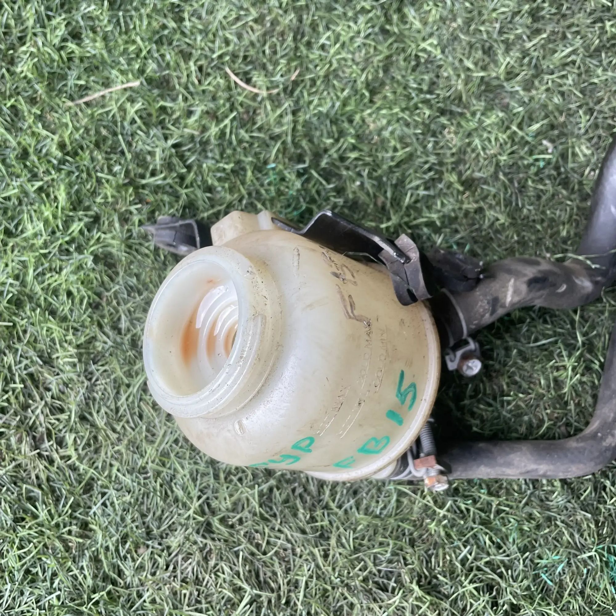 https://ycs.partsauto.market/partsauto-images/thmbs/userImages/772e461030aea93f4dbb6447c0f924d3/part/2898be3a-f0a6-4a26-b275-6ac8c6cef422_1776935893519.jpg