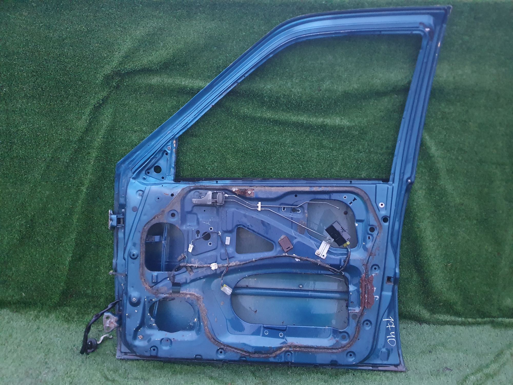 1740 дверь F/R на NISSAN MISTRAL R20, 6500 рублей, Невинномысск