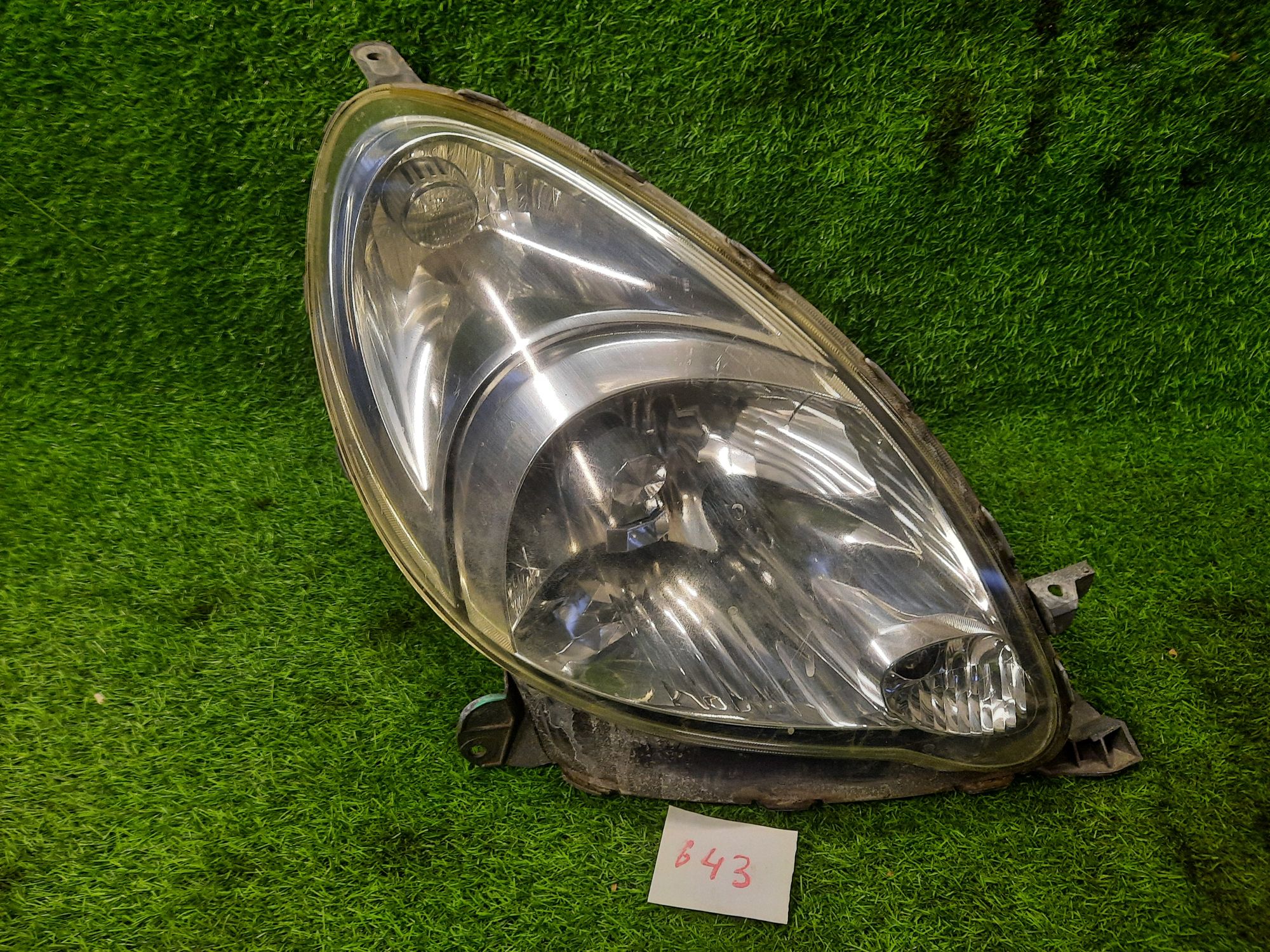 643 Фара правая Toyota FunCargo NCP20, 7500 рублей, Невинномысск