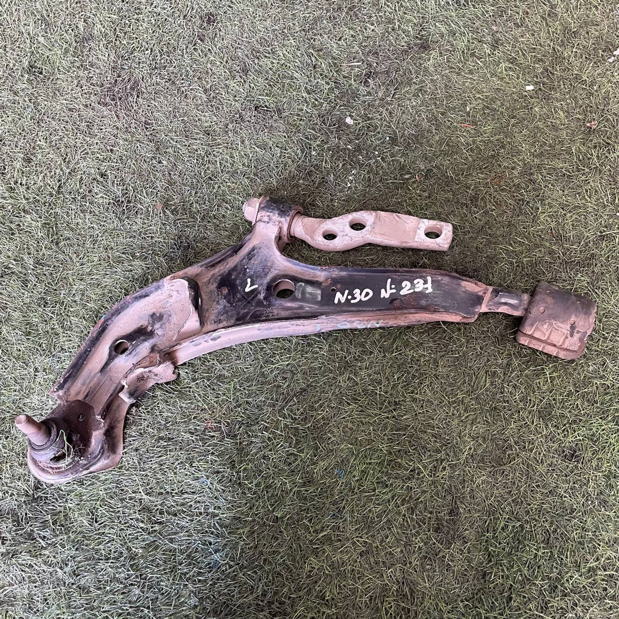 231 Рычаг передний левый нижний NISSAN RNESSA N30, 4500 рублей, Невинномысск