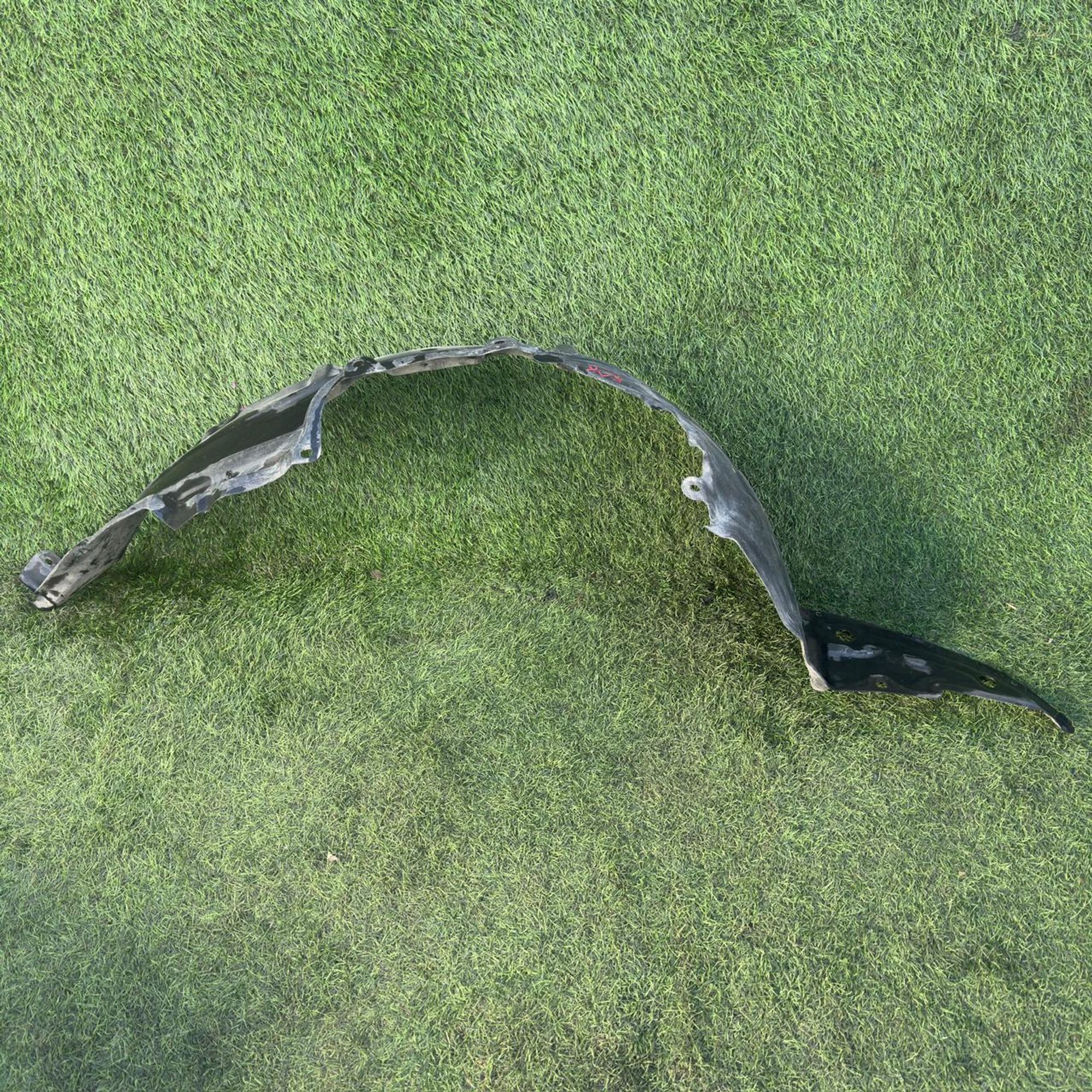 809 Подкрылок передний левый NISSAN AVENIR W11, 2500 рублей, Невинномысск