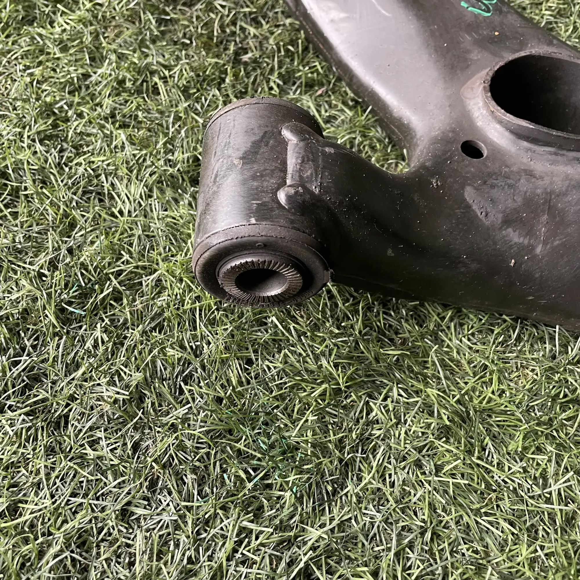 https://ycs.partsauto.market/partsauto-images/thmbs/userImages/772e461030aea93f4dbb6447c0f924d3/part/2aaee524-cce7-48e1-894a-8e94b8b44b57_1776935026365.jpg
