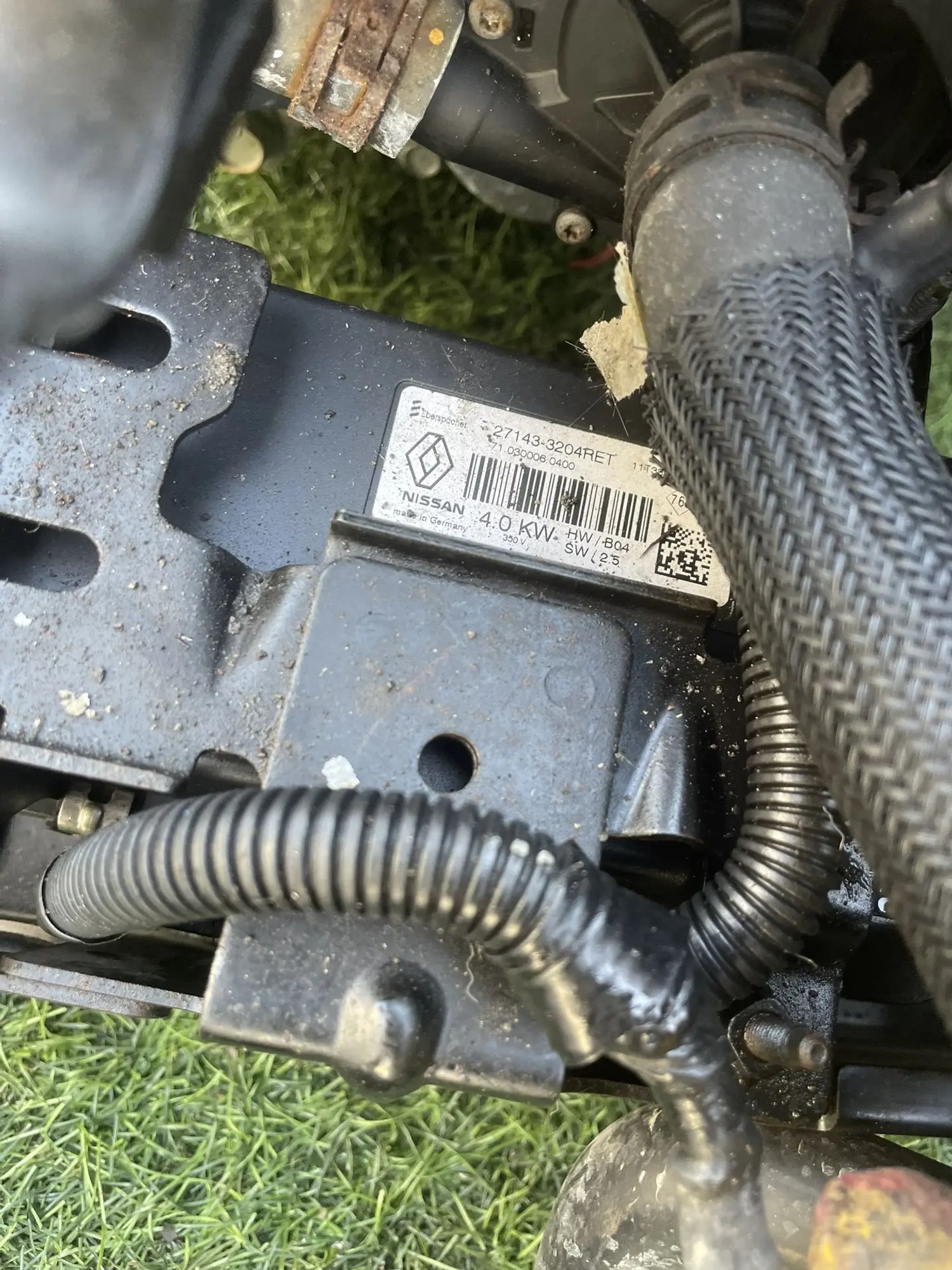 https://ycs.partsauto.market/partsauto-images/thmbs/userImages/772e461030aea93f4dbb6447c0f924d3/part/2b0356ea-2ba5-4395-9313-08531794483c_1776426517428.jpg