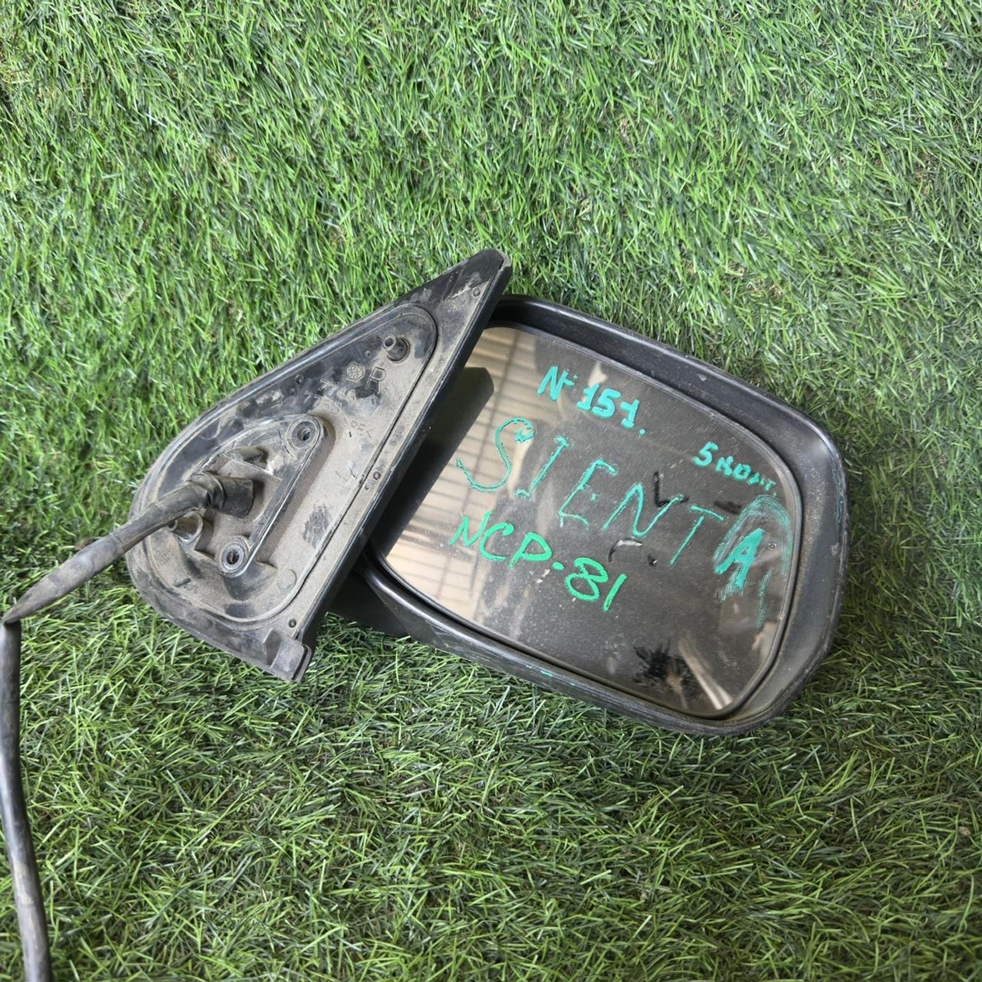 151 Зеркало боковое правое TOYOTA SIENTA NCP81, 4500 рублей, Невинномысск