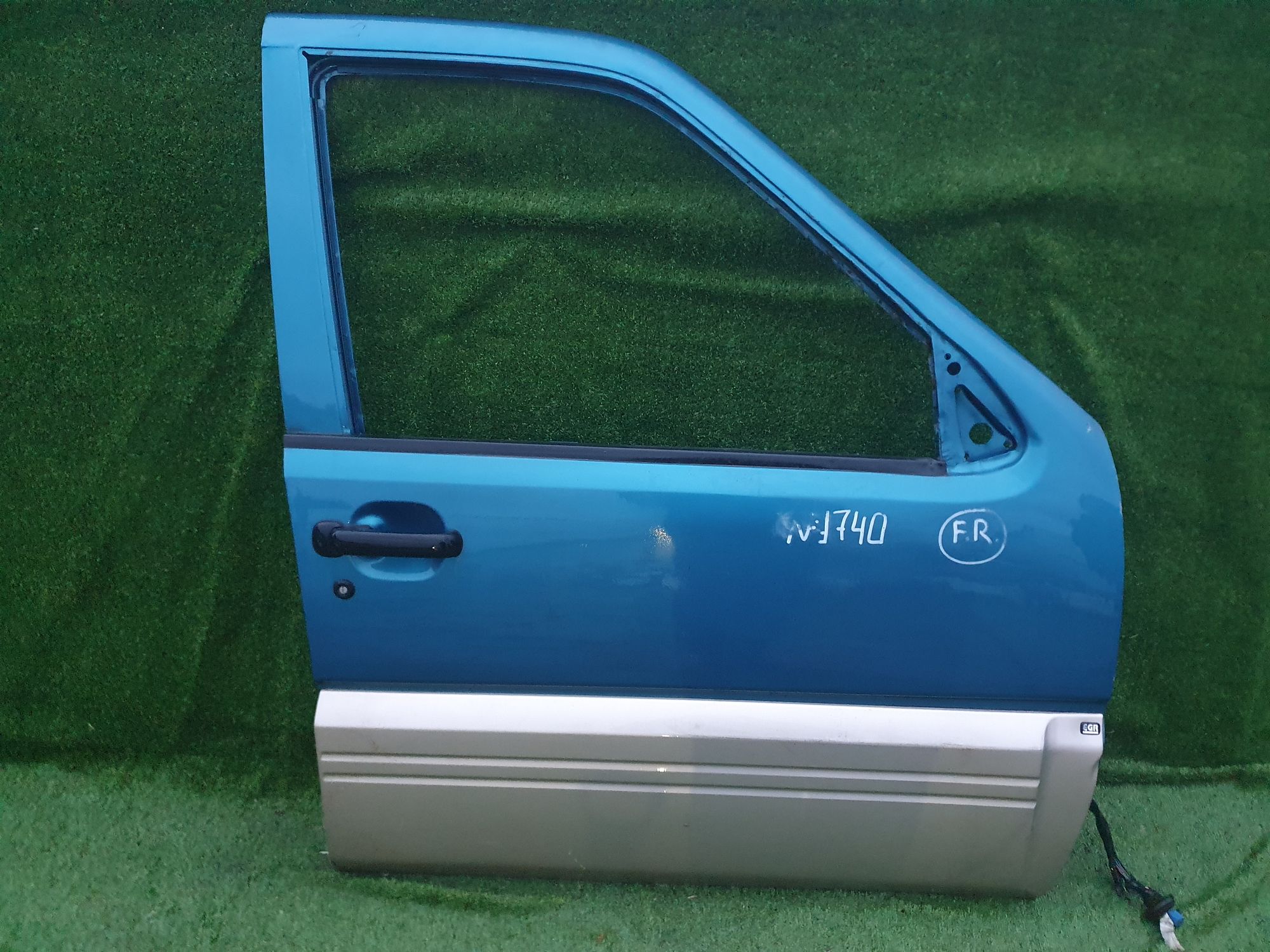 1740 дверь F/R на NISSAN MISTRAL R20, 6500 рублей, Невинномысск