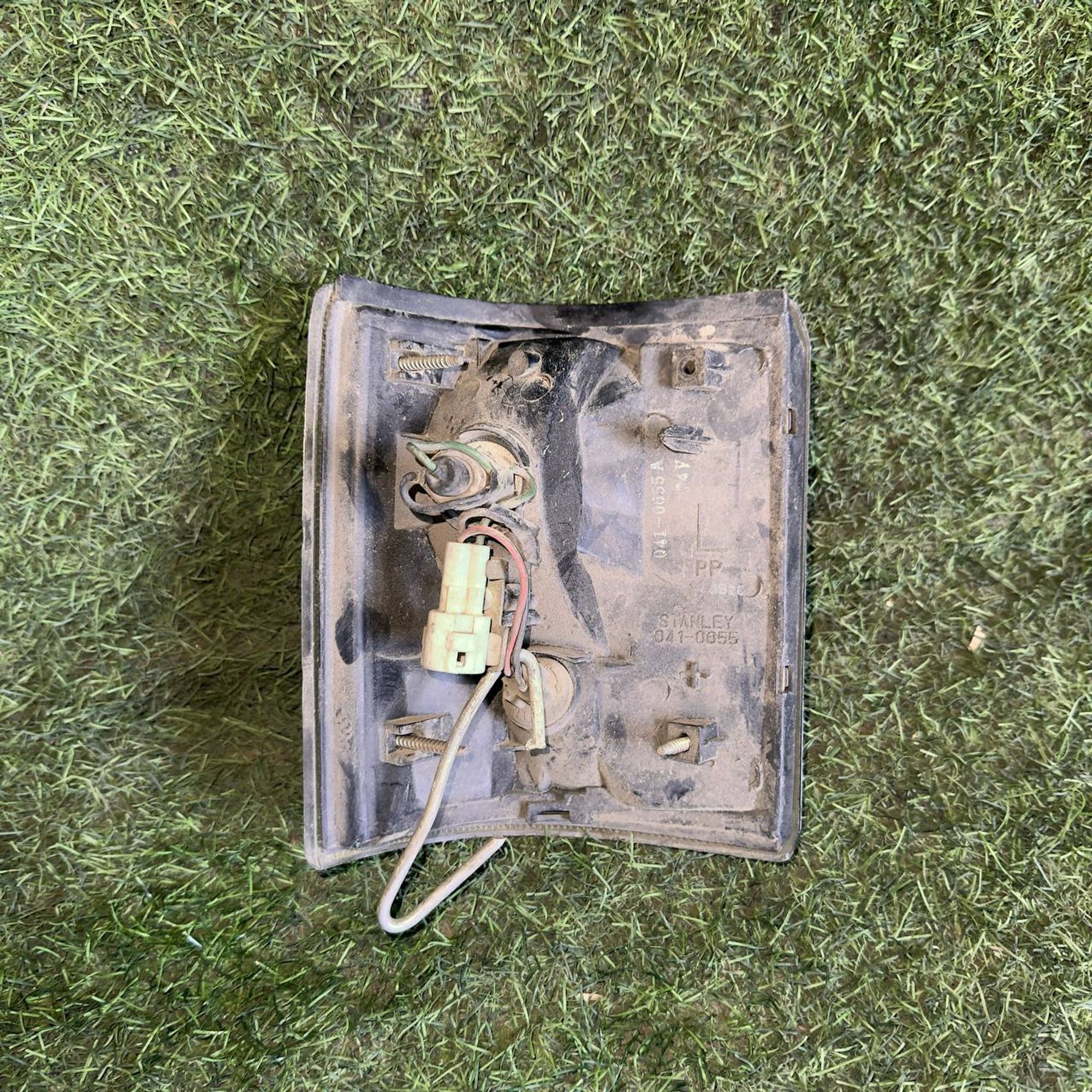 139 Фонарь габаритный левый MAZDA TITAN, 3500 рублей, Невинномысск