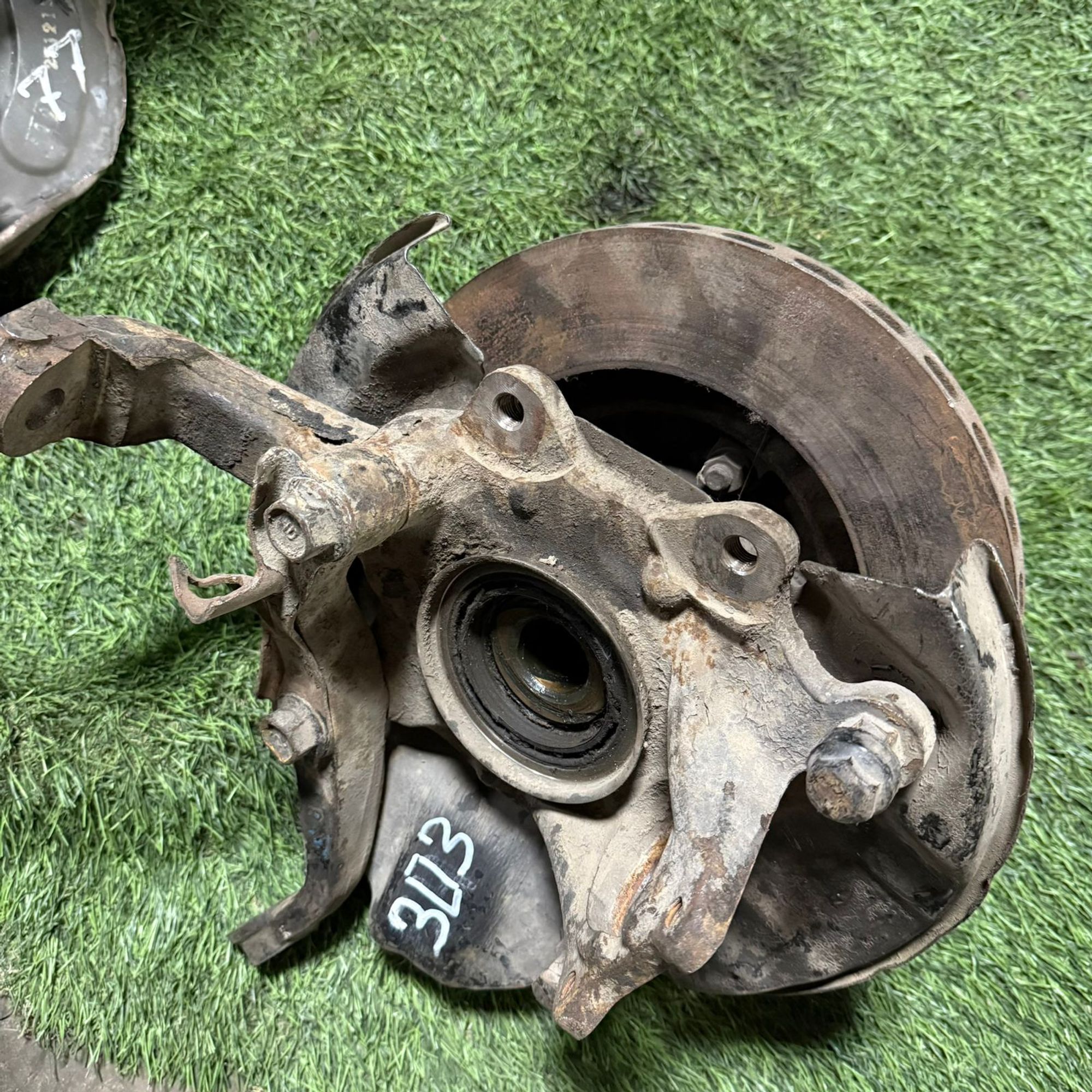 303 Ступица передняя правая MITSUBISHI PAJERO V43W, 1 рублей, Невинномысск