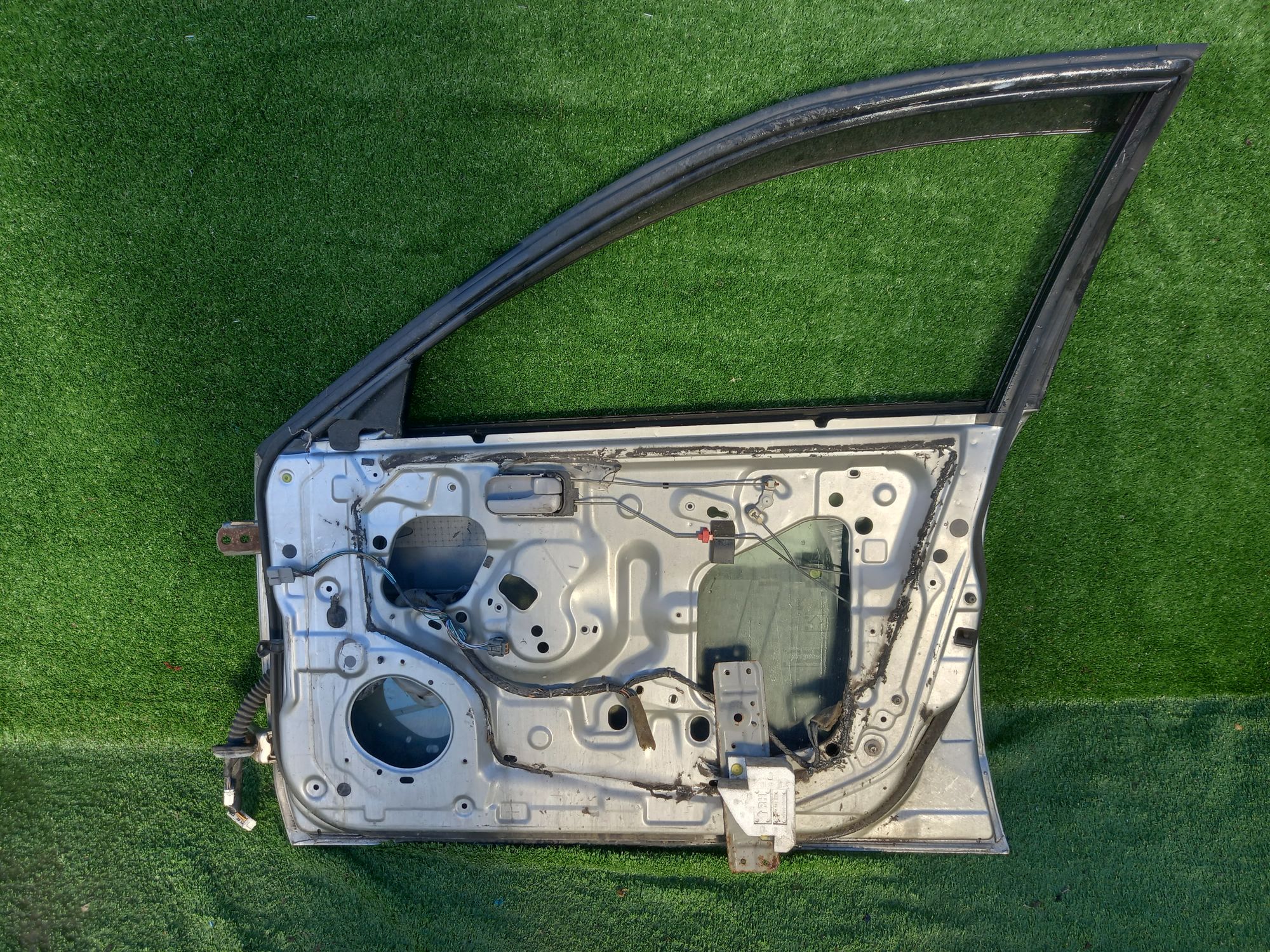 174 дверь F/R на NISSAN Wingroad WFY11, 8500 рублей, Невинномысск