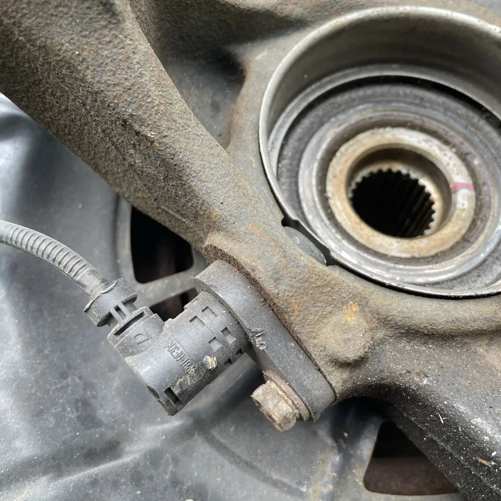 https://ycs.partsauto.market/partsauto-images/thmbs/userImages/772e461030aea93f4dbb6447c0f924d3/part/2c510dee-622c-4705-abfa-f58f217ac486_1779263867949.jpg