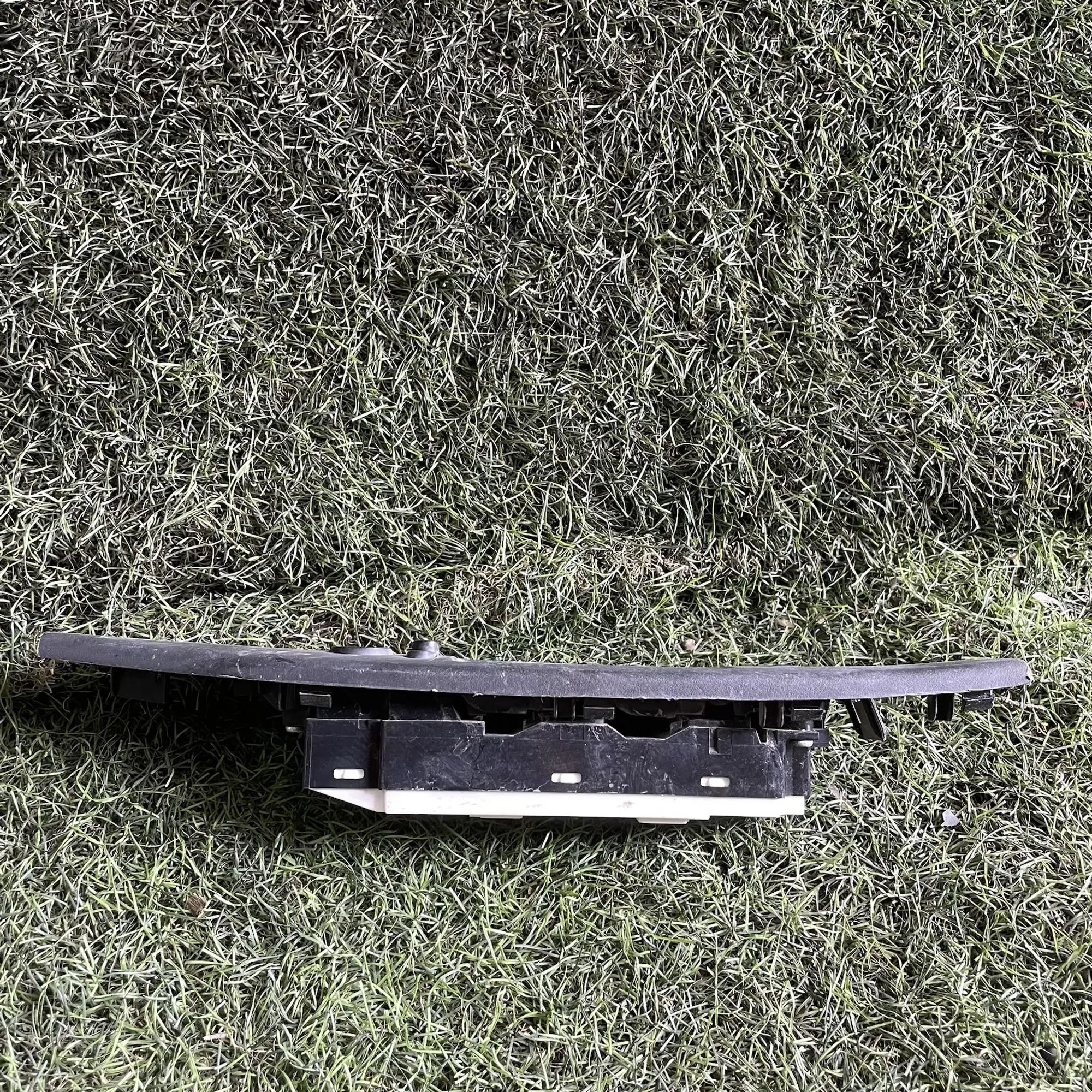 https://ycs.partsauto.market/partsauto-images/thmbs/userImages/772e461030aea93f4dbb6447c0f924d3/part/2ca15e73-31cf-4600-b173-c11b56709b76_1778676588094.jpg
