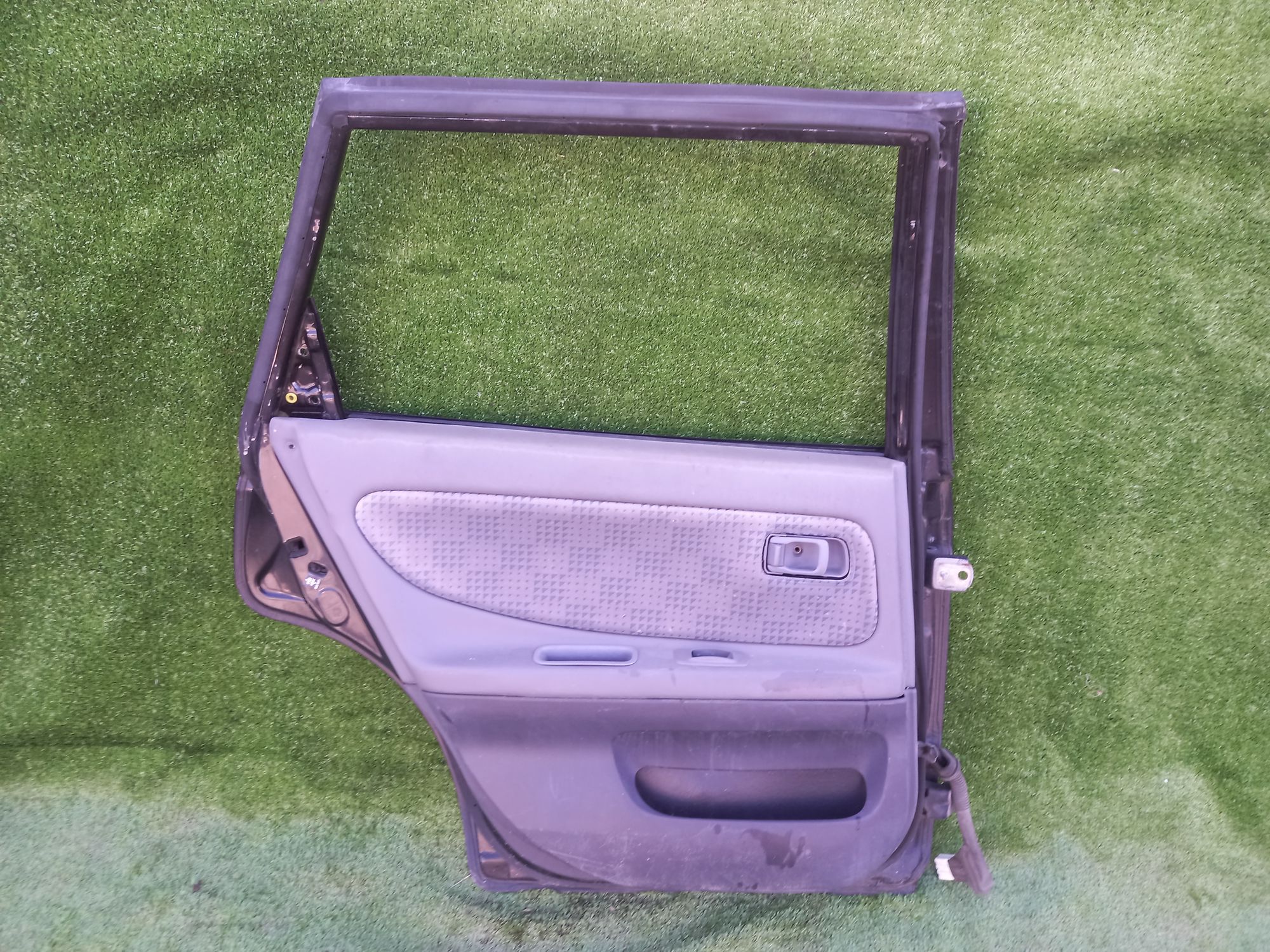 1024 дверь на NISSAN AVENIR W11, 7000 рублей, Невинномысск