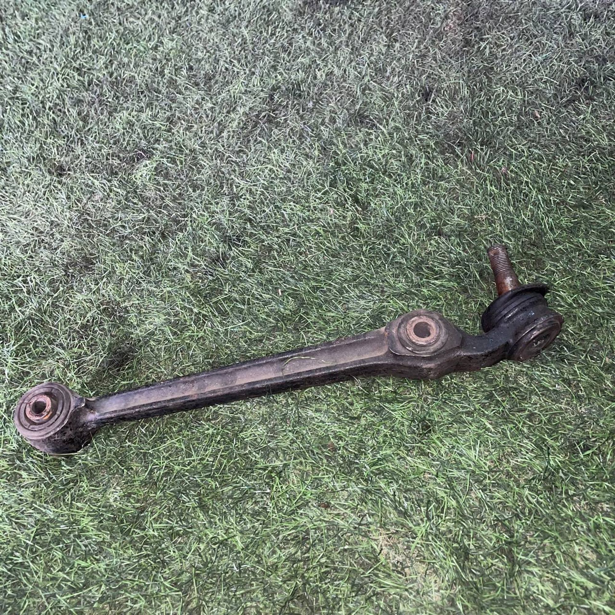 22 Рычаг задний левый нижний Mazda Millenia TAFP, 5000 рублей, Невинномысск