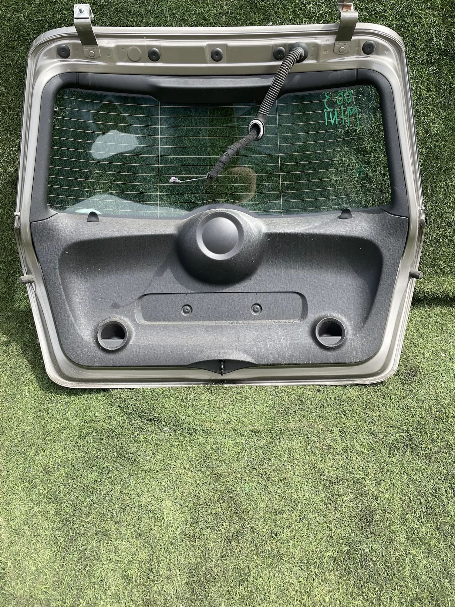 https://ycs.partsauto.market/partsauto-images/thmbs/userImages/772e461030aea93f4dbb6447c0f924d3/part/2d152ae1-6803-4a02-9d64-4ad819af8752_1778748185599.jpg