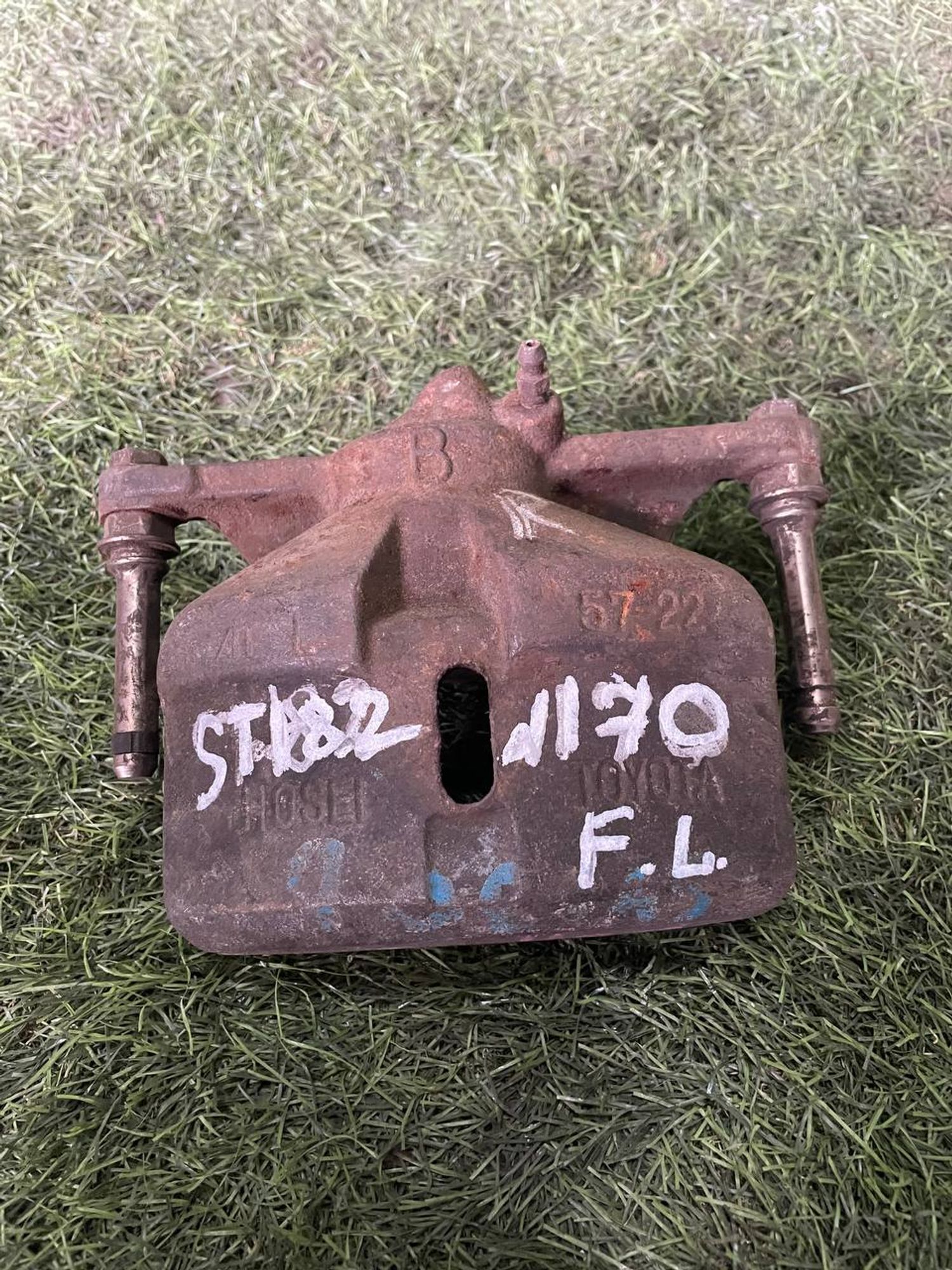 170 Суппорт тормозной передний правый TOYOTA CARINA ST182, 3000 рублей, Невинномысск