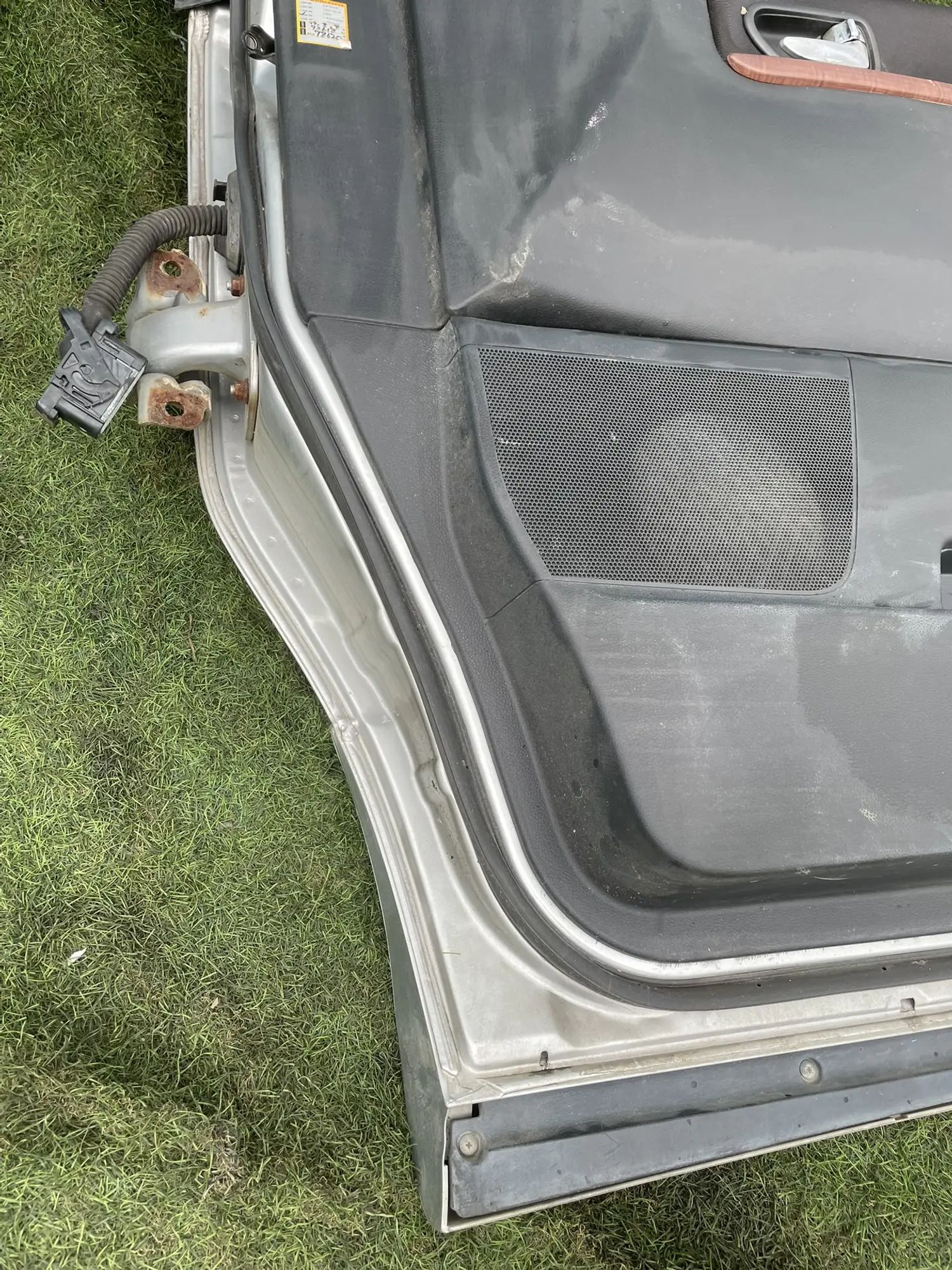 4137 Дверь передняя правая NISSAN ELGRAND ME51 VQ25DE, 10000 рублей, Невинномысск