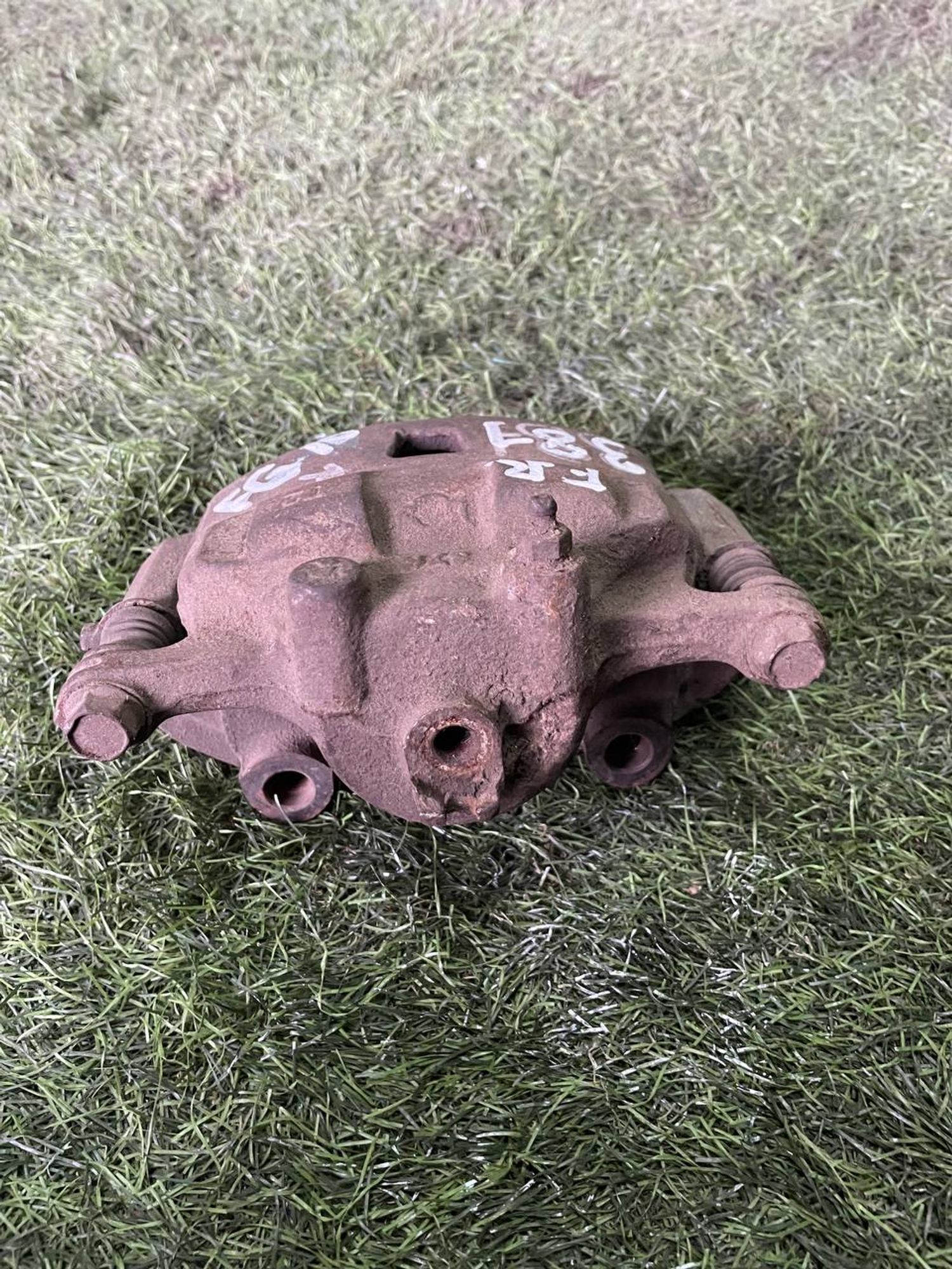 381 Суппорт тормозной передний правый NISSAN BLUEBIRD SYLPHY FG10, 3000 рублей, Невинномысск