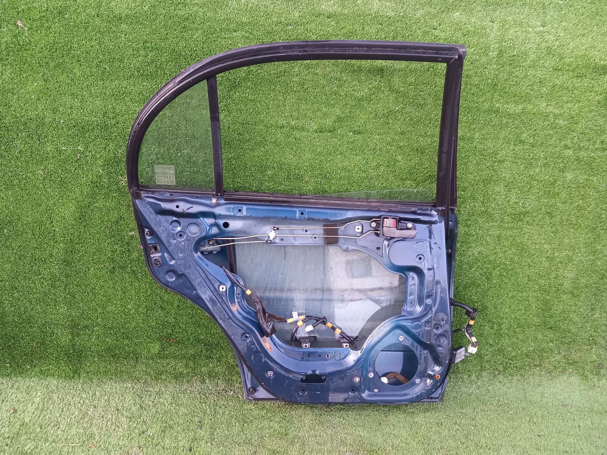 1860 дверь B/L на TOYOTA CORONA ST190, 6500 рублей, Невинномысск