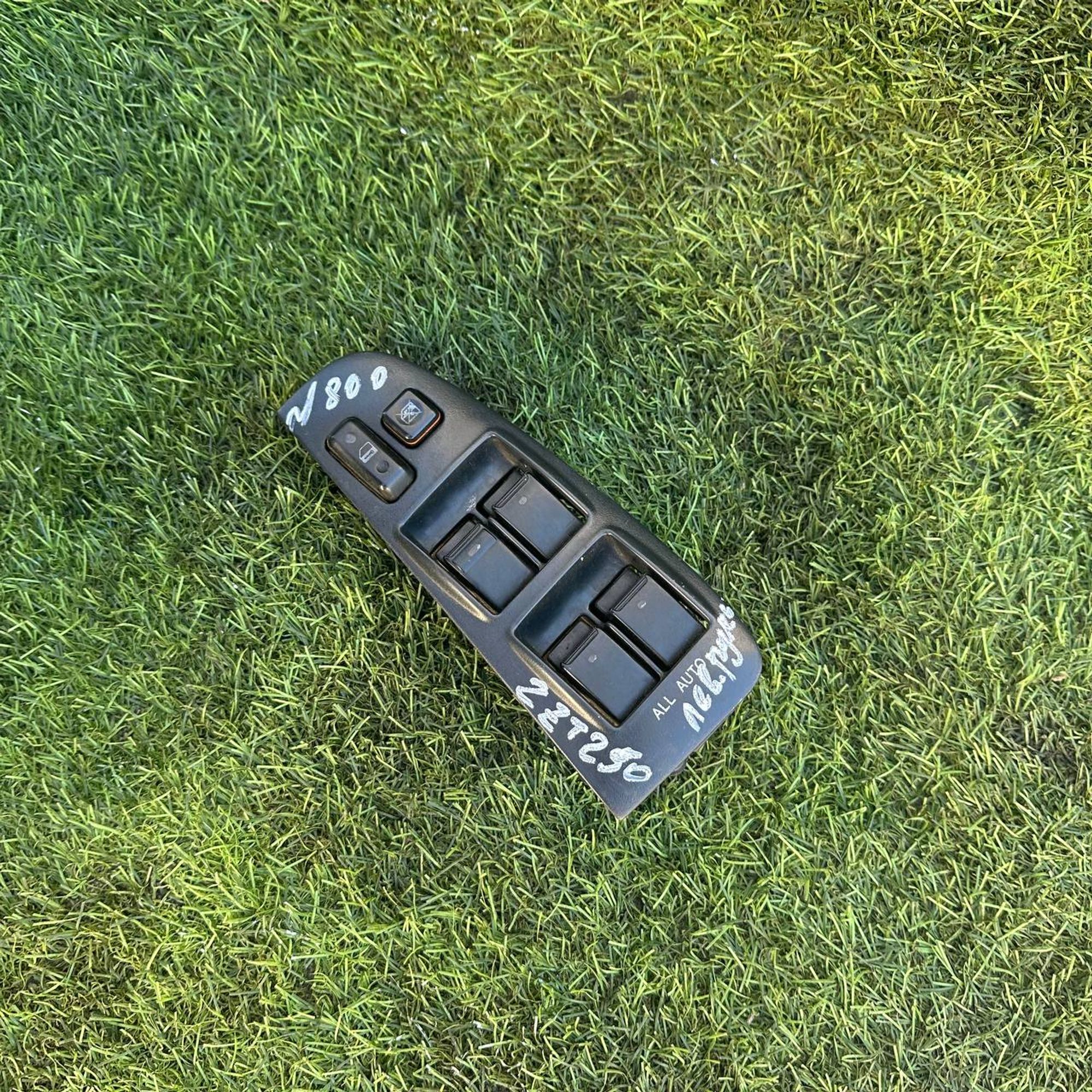 https://ycs.partsauto.market/partsauto-images/thmbs/userImages/772e461030aea93f4dbb6447c0f924d3/part/2e332871-82eb-4048-ae95-bf6ae15084a7_1738238849784.jpg