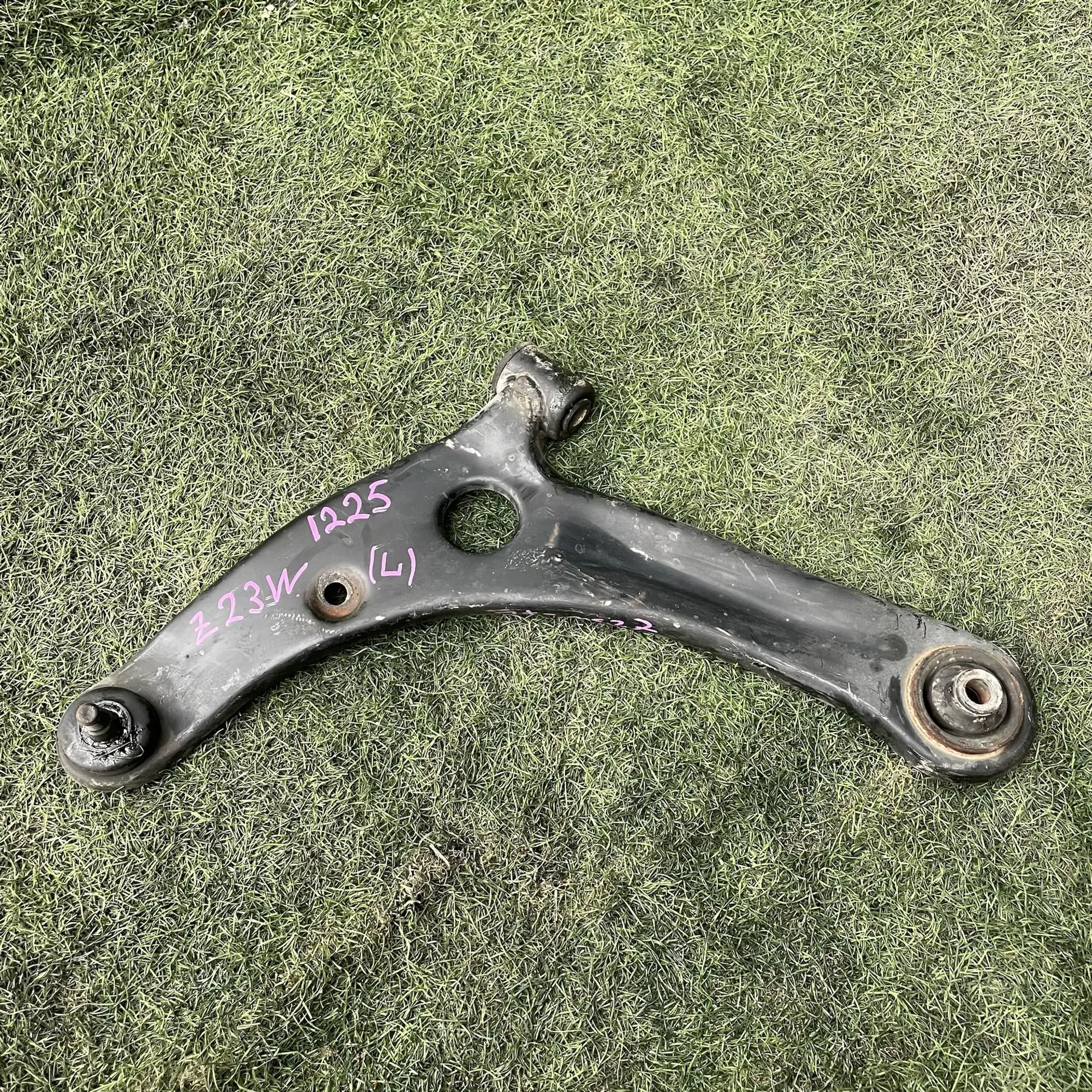 https://ycs.partsauto.market/partsauto-images/thmbs/userImages/772e461030aea93f4dbb6447c0f924d3/part/2eb7cd37-ea16-4ab3-96b6-e37366917647_1779197073985.jpg