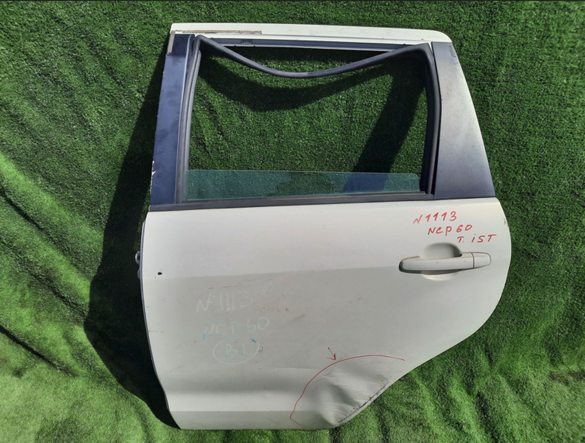 1116 дверь на TOYOTA IST NCP60, 9500 рублей, Невинномысск