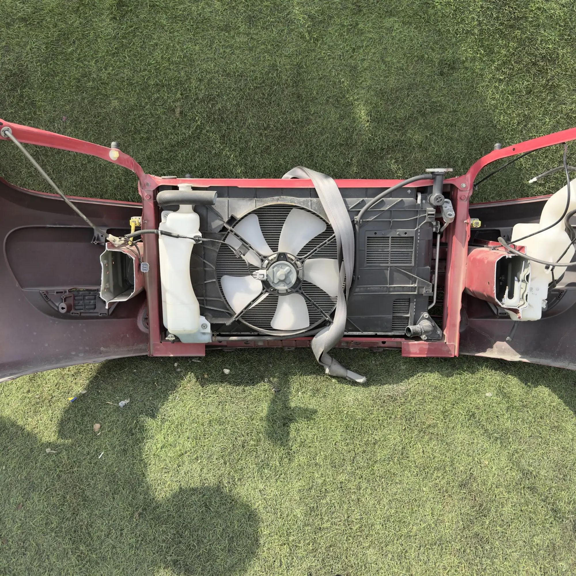 https://ycs.partsauto.market/partsauto-images/thmbs/userImages/772e461030aea93f4dbb6447c0f924d3/part/2f183337-8171-4371-aab0-cff135ceea1c_1778159389441.jpg