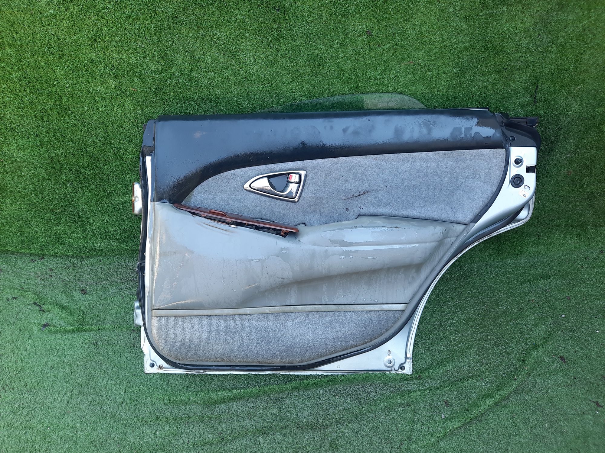 1348 дверь на MITSUBISHI DIAMANTE F36A, 6500 рублей, Невинномысск