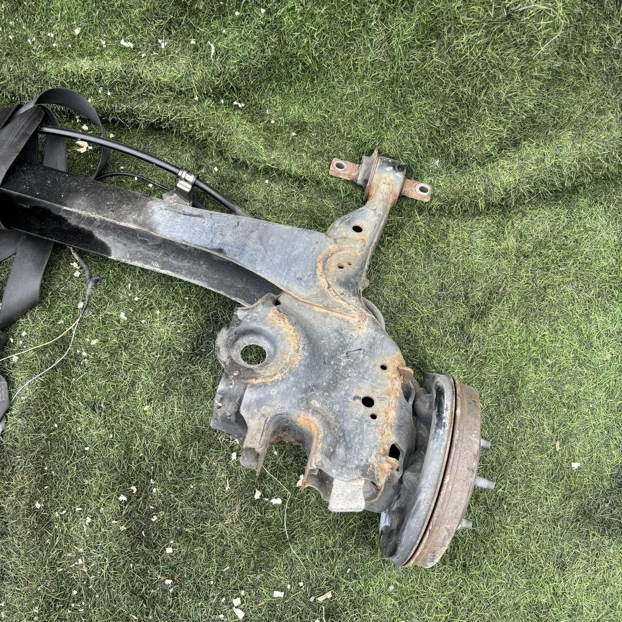 https://ycs.partsauto.market/partsauto-images/thmbs/userImages/772e461030aea93f4dbb6447c0f924d3/part/2f9a2f0e-8391-4183-bb5c-e78d43a45ba5_1777029087113.jpg