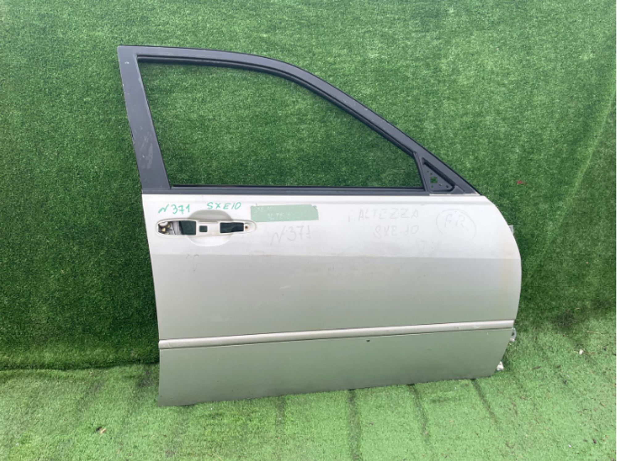 371 дверь на TOYOTA ALTEZZA SXE10, 9500 рублей, Невинномысск