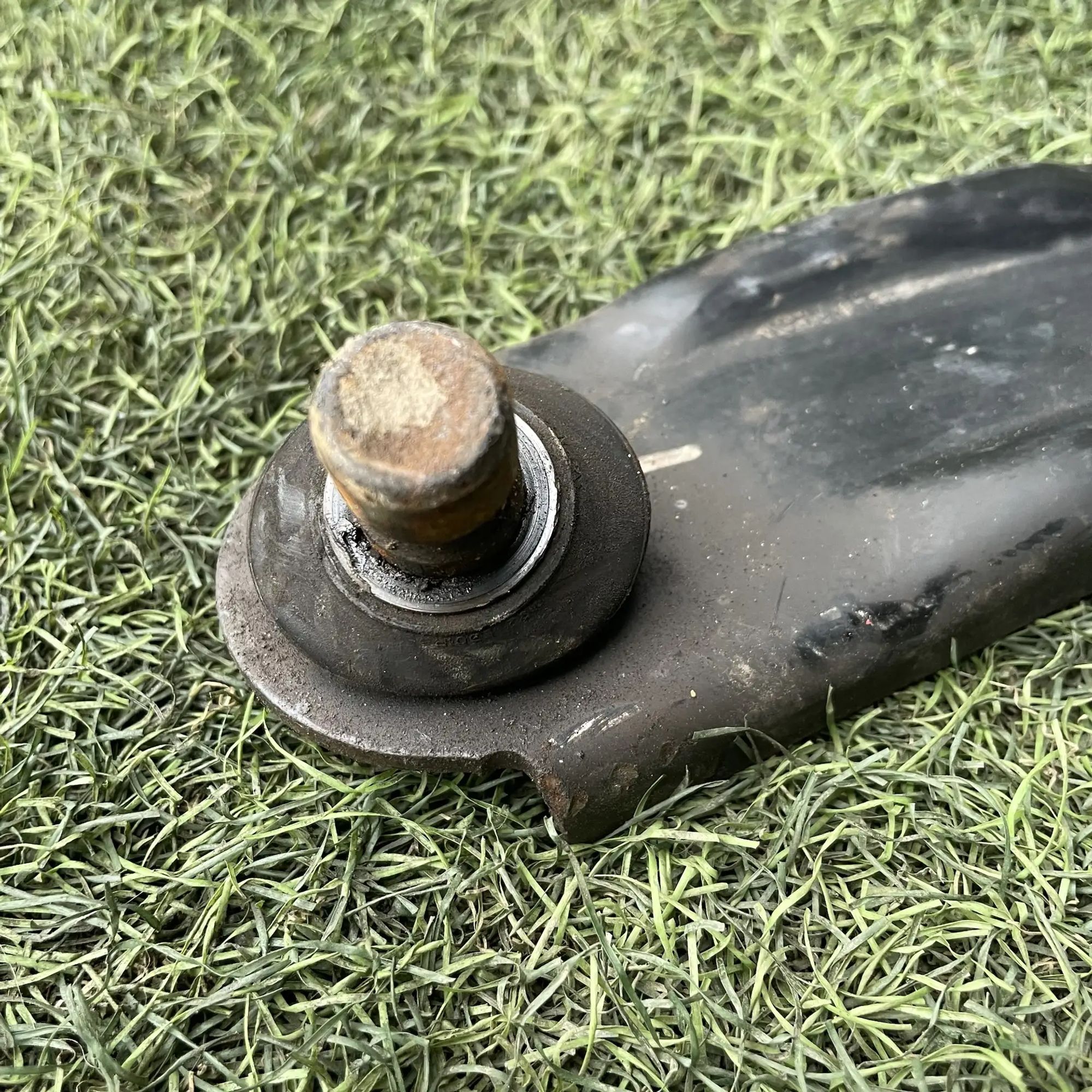 https://ycs.partsauto.market/partsauto-images/thmbs/userImages/772e461030aea93f4dbb6447c0f924d3/part/30274b54-93d4-43a6-96e0-5771fc5627d7_1779198838782.jpg