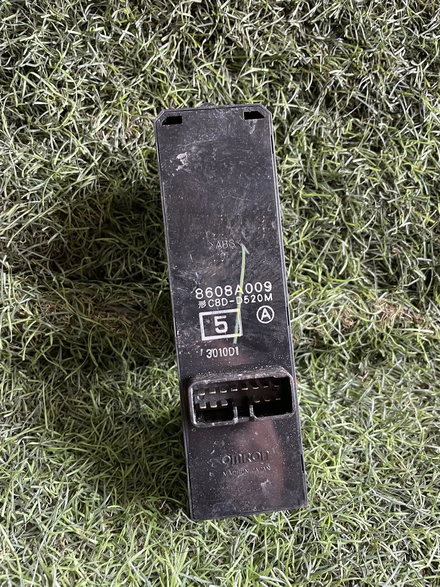 https://ycs.partsauto.market/partsauto-images/thmbs/userImages/772e461030aea93f4dbb6447c0f924d3/part/304f9d0f-2f2e-4d5f-96b7-2e0563b23457_1778675274645.jpg