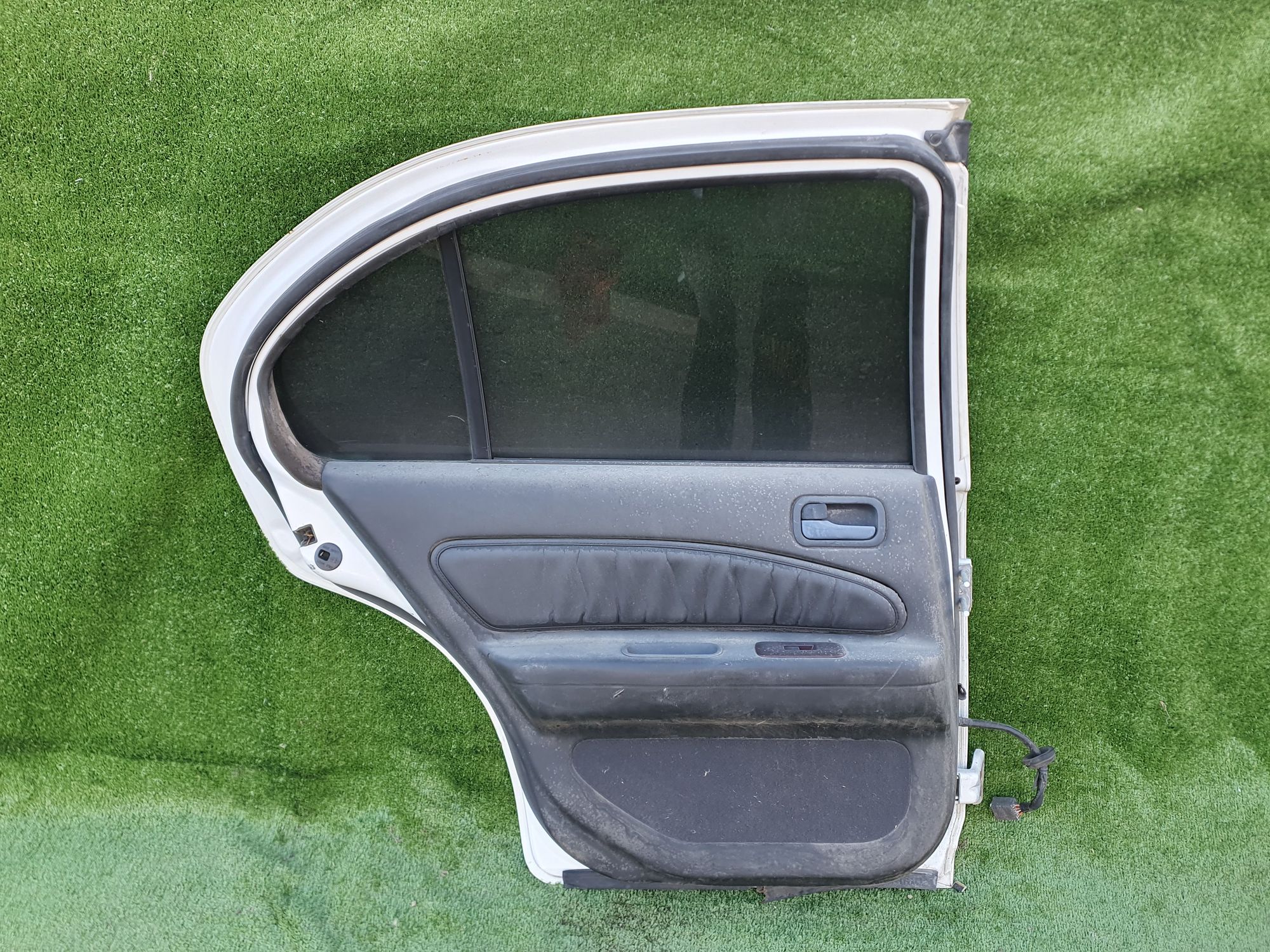 1092 дверь на NISSAN CEFIRO A33, 10500 рублей, Невинномысск