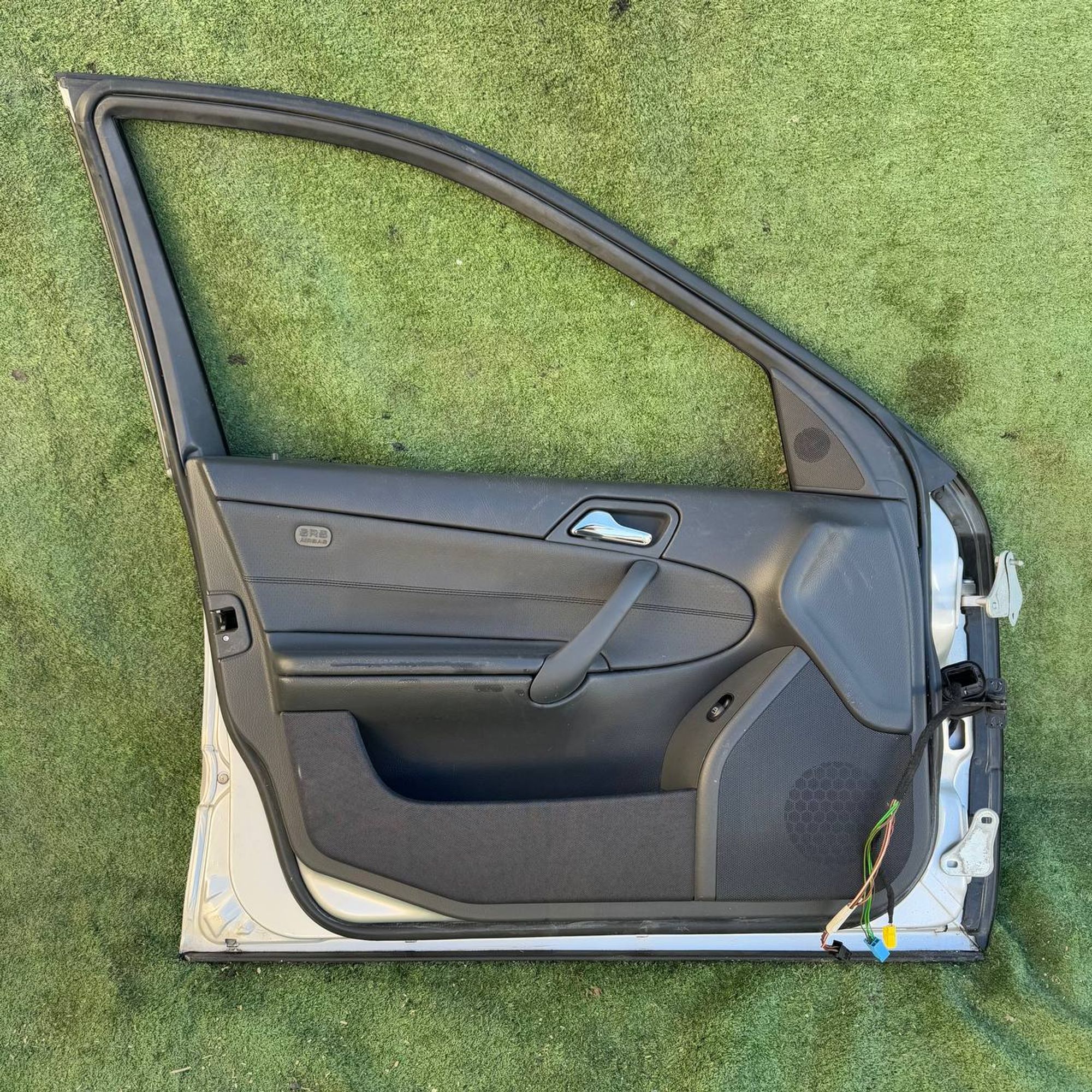 https://ycs.partsauto.market/partsauto-images/thmbs/userImages/772e461030aea93f4dbb6447c0f924d3/part/306113b0-9792-4a0b-9d93-e35769be7f92_1734685274174.jpg