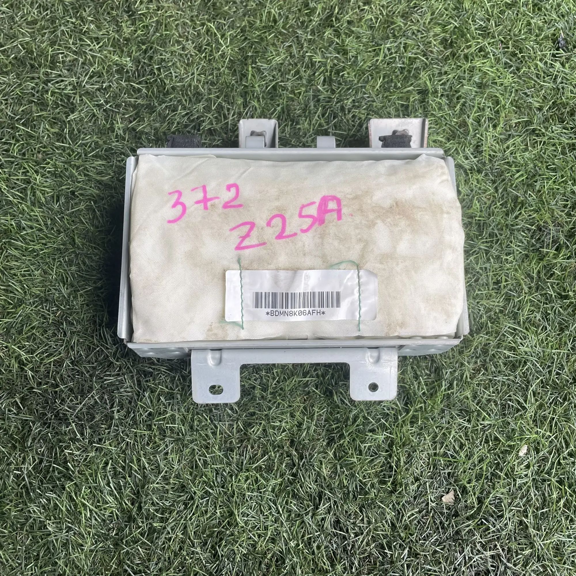 https://ycs.partsauto.market/partsauto-images/thmbs/userImages/772e461030aea93f4dbb6447c0f924d3/part/30aa7c68-cde6-4ad1-9d87-448309b40544_1776666483828.jpg