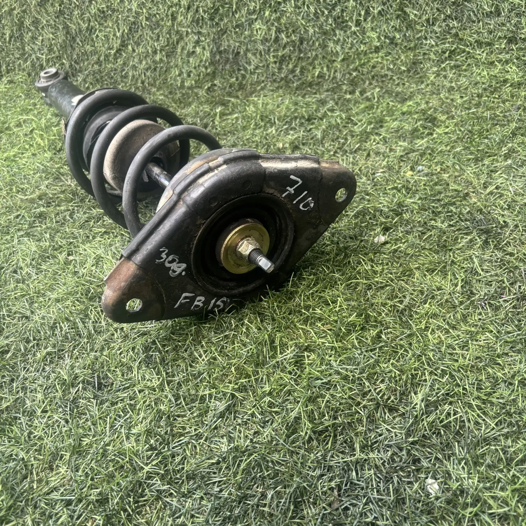 https://ycs.partsauto.market/partsauto-images/thmbs/userImages/772e461030aea93f4dbb6447c0f924d3/part/30c7ef42-7260-43ee-92ba-9cf73d5740ee_1776922173853.jpg