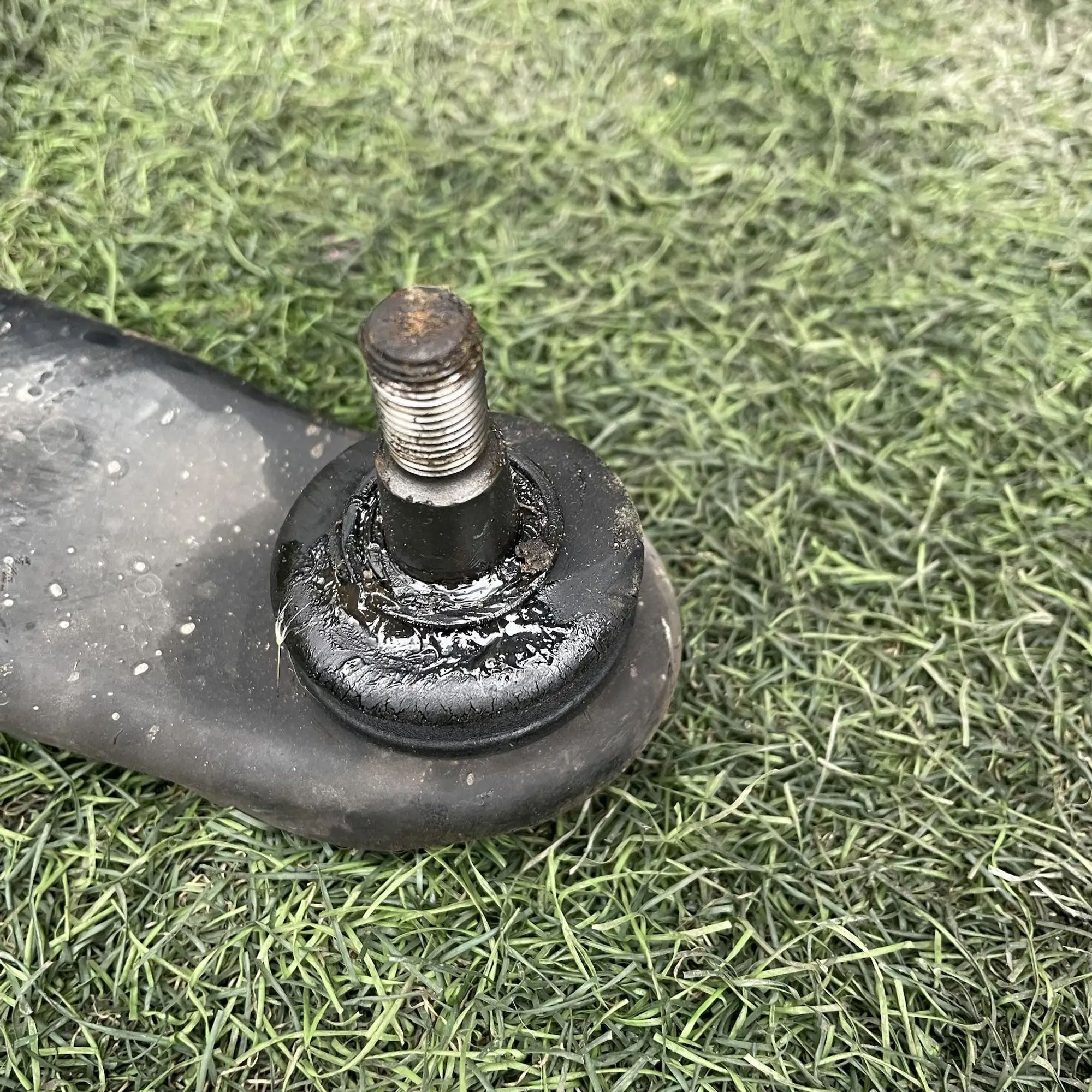 https://ycs.partsauto.market/partsauto-images/thmbs/userImages/772e461030aea93f4dbb6447c0f924d3/part/30d4f369-5307-403f-8a2d-3eaeab2a40d7_1779197163310.jpg