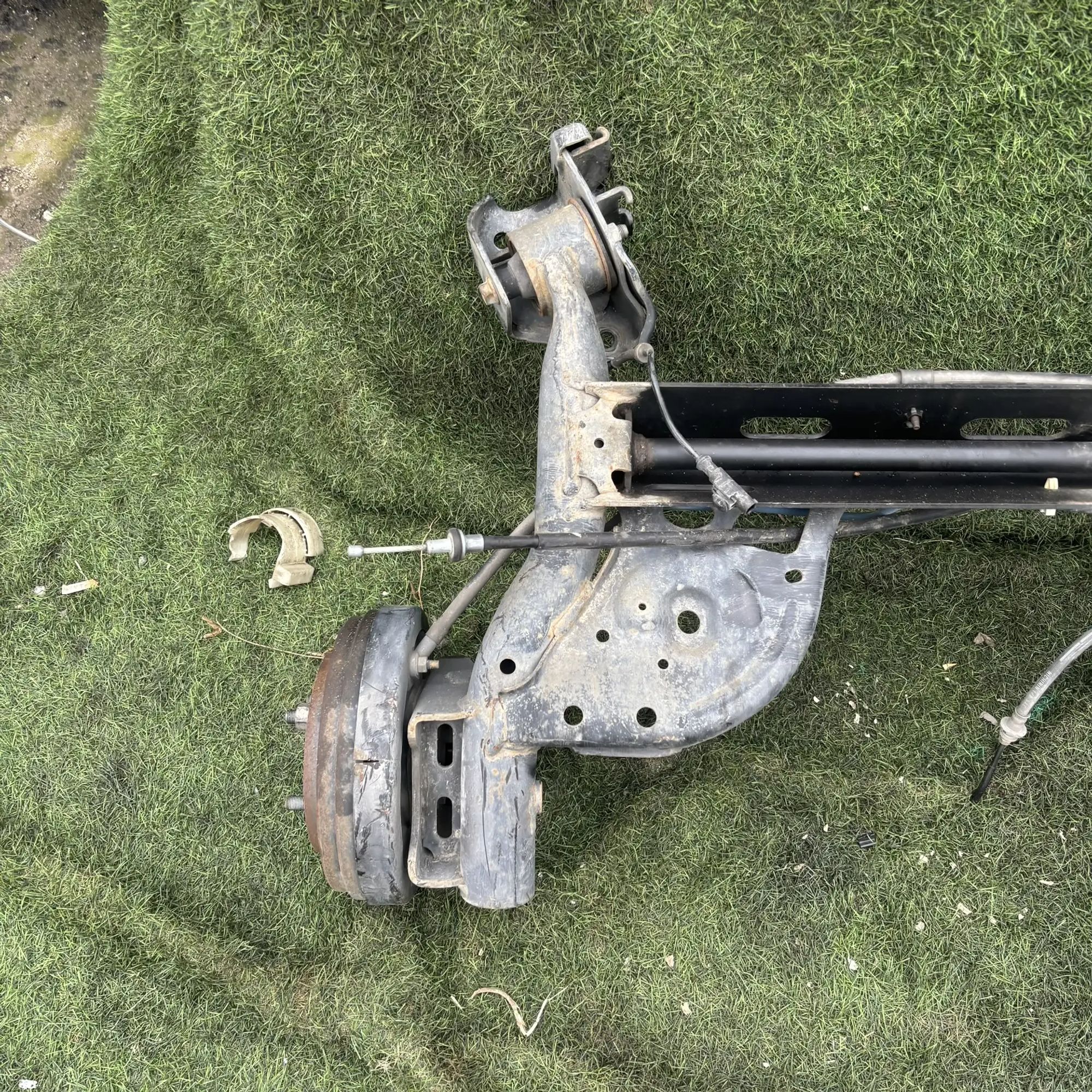 https://ycs.partsauto.market/partsauto-images/thmbs/userImages/772e461030aea93f4dbb6447c0f924d3/part/30e219bb-45fa-4146-963f-b03440b96a01_1777029777856.jpg