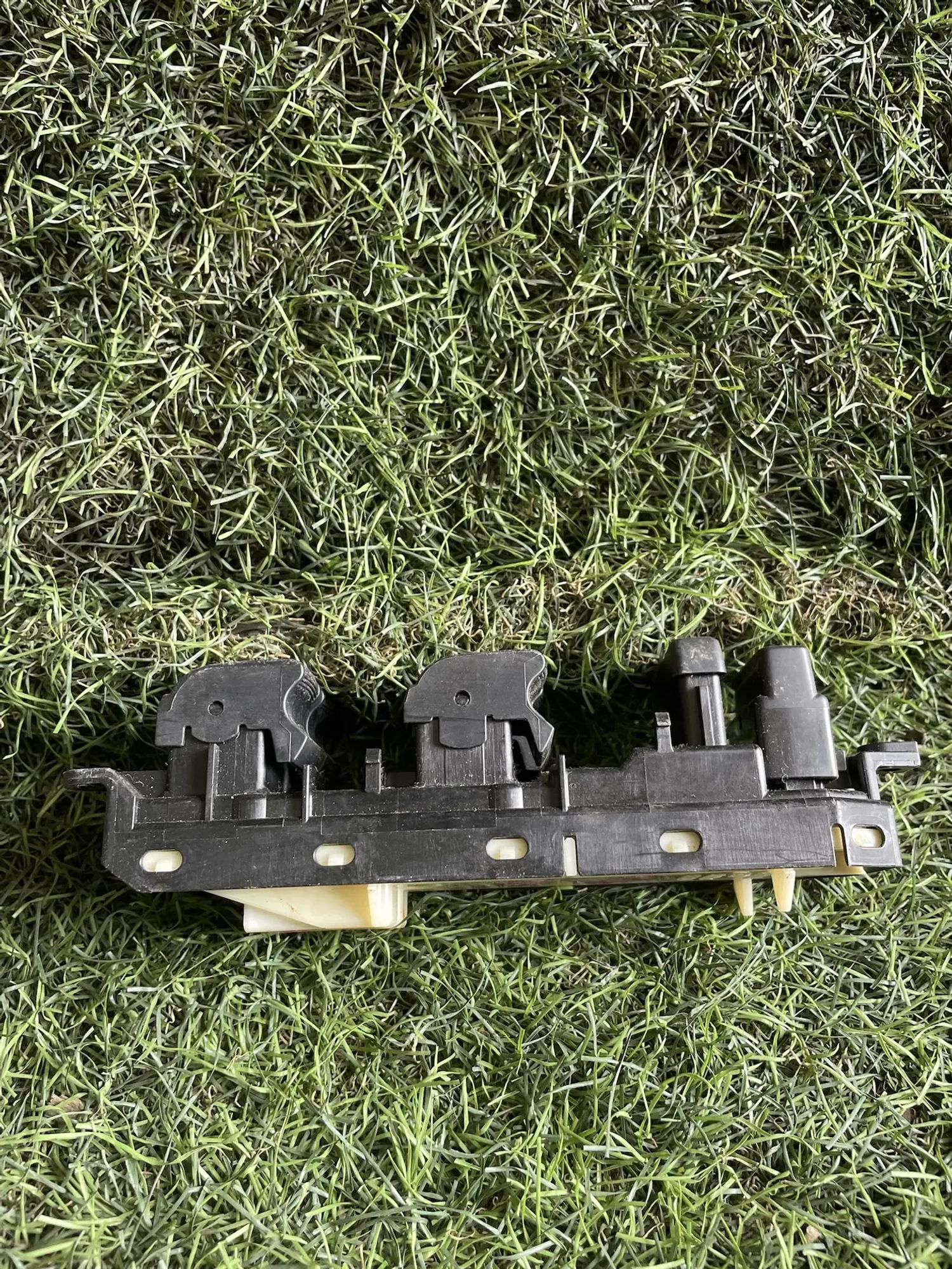 https://ycs.partsauto.market/partsauto-images/thmbs/userImages/772e461030aea93f4dbb6447c0f924d3/part/3112fba9-70ec-40c9-9b5c-393c5eab51b1_1778675359276.jpg