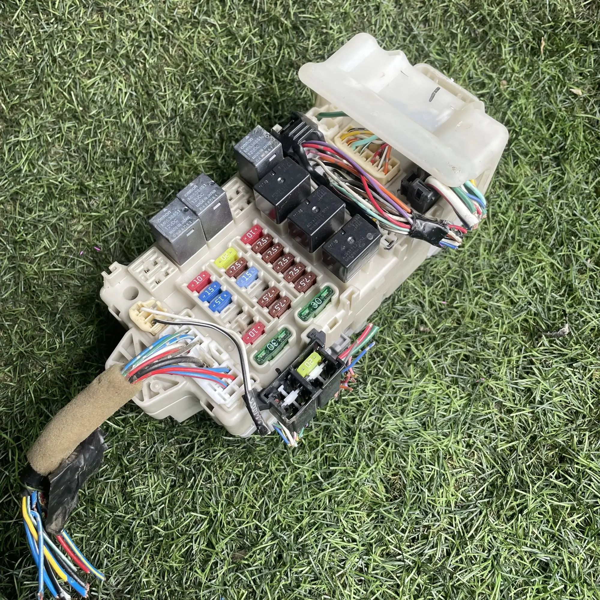 https://ycs.partsauto.market/partsauto-images/thmbs/userImages/772e461030aea93f4dbb6447c0f924d3/part/312b8bc1-85b8-48c7-a5be-10cde22cdd22_1776517626118.jpg