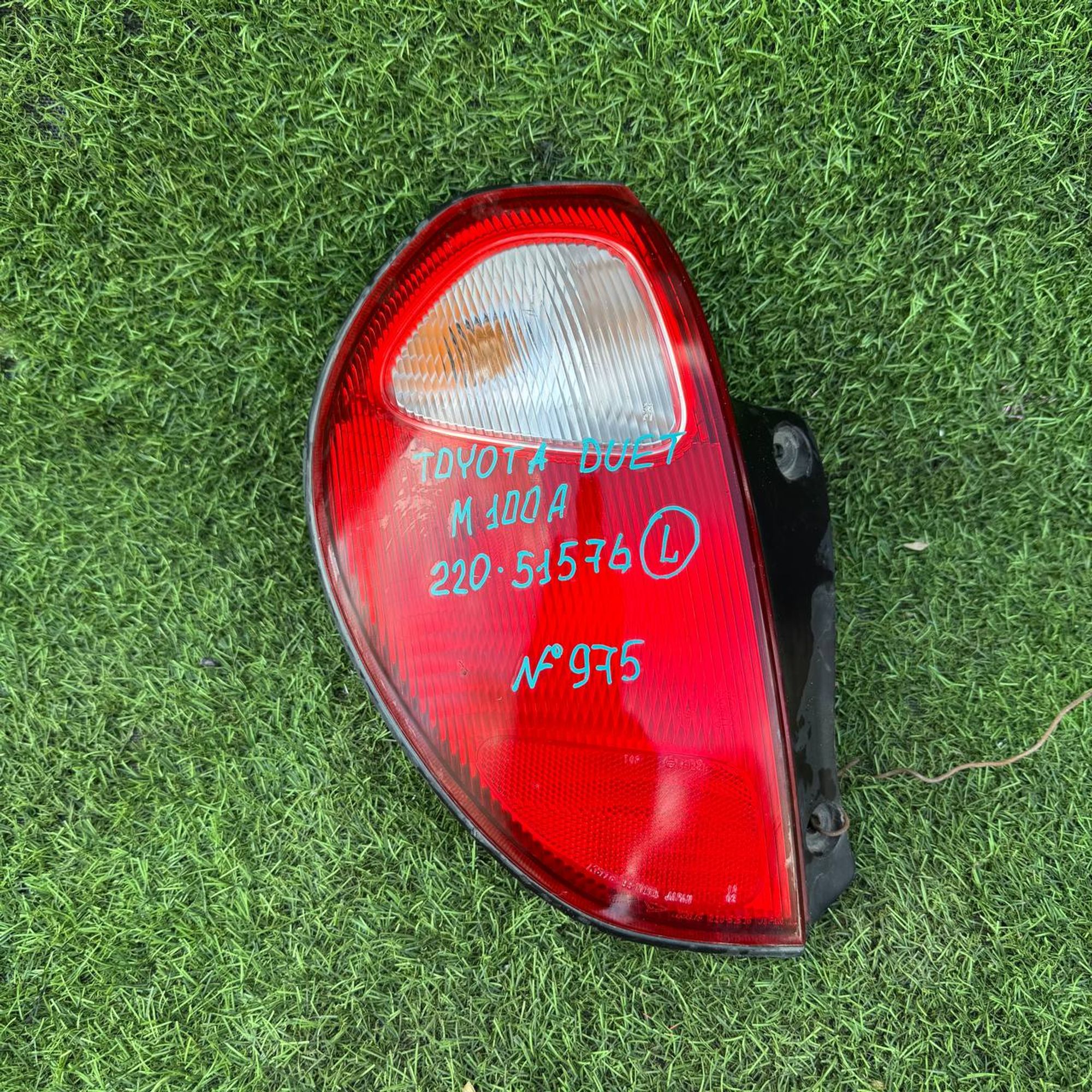 975 Фонарь задний левый TOYOTA DUET M100A, 1 рублей, Невинномысск