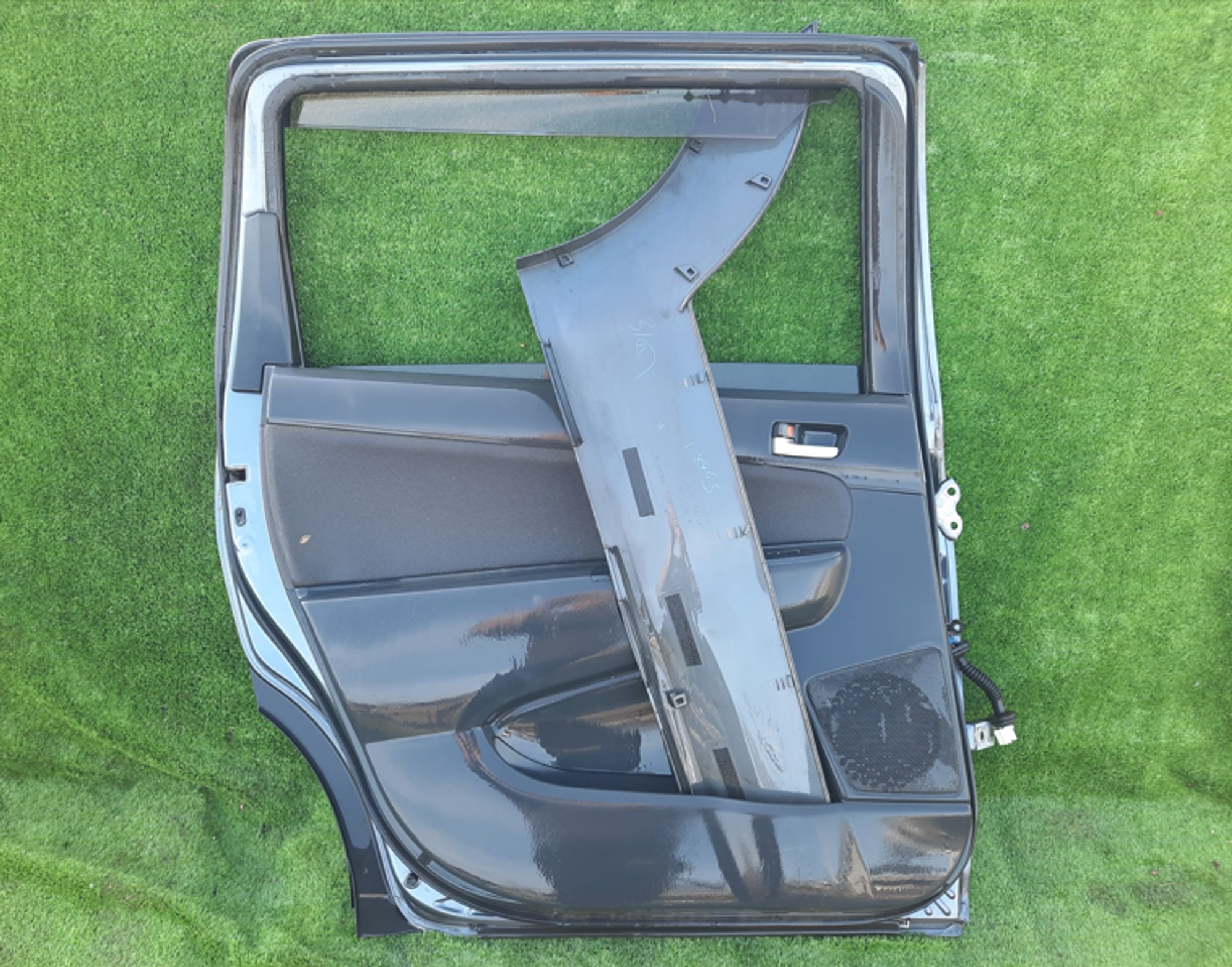 1117 дверь на TOYOTA WISH ZNE10, 20000 рублей, Невинномысск