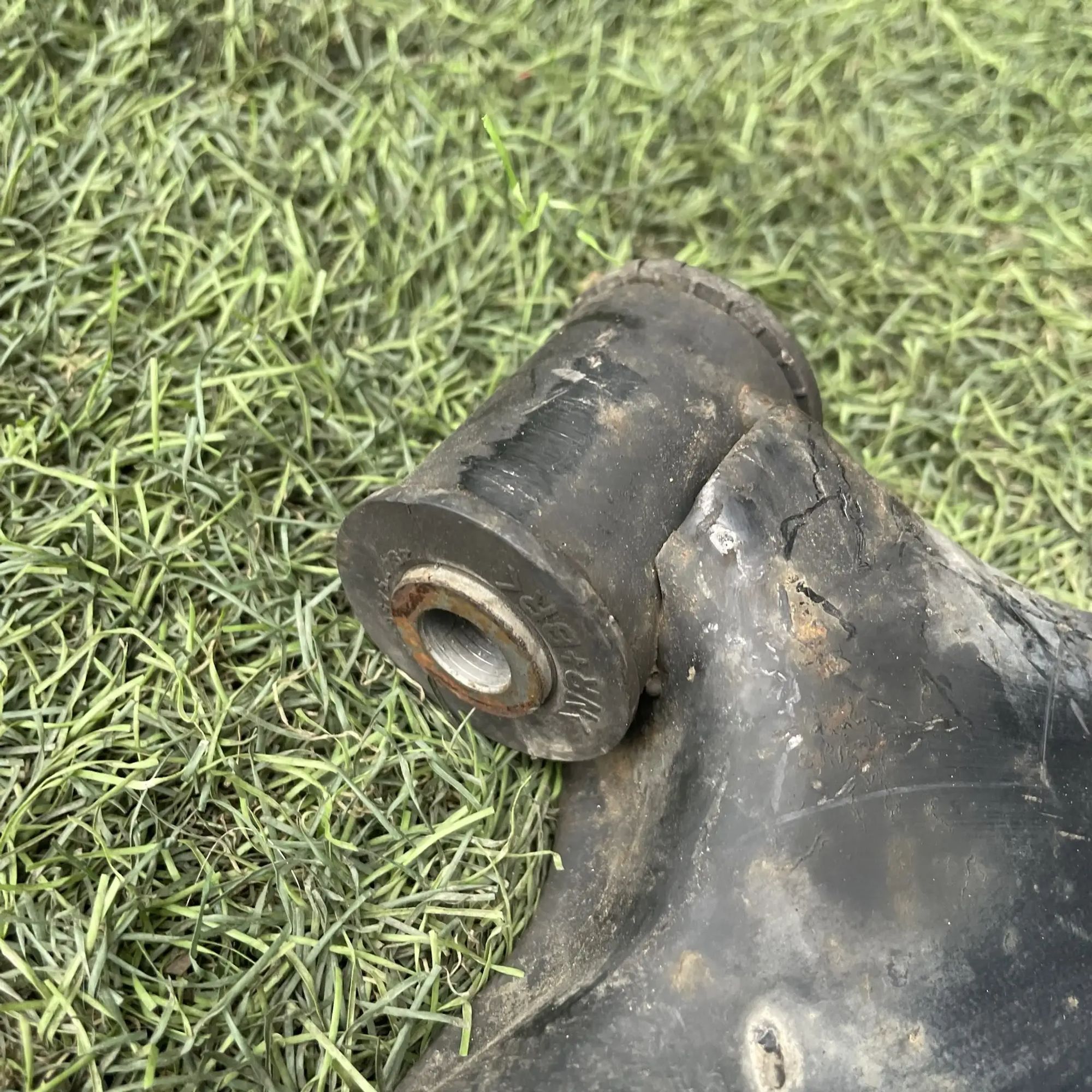 https://ycs.partsauto.market/partsauto-images/thmbs/userImages/772e461030aea93f4dbb6447c0f924d3/part/314aed77-1fdd-4e38-a817-6182f0bc1990_1779255097512.jpg