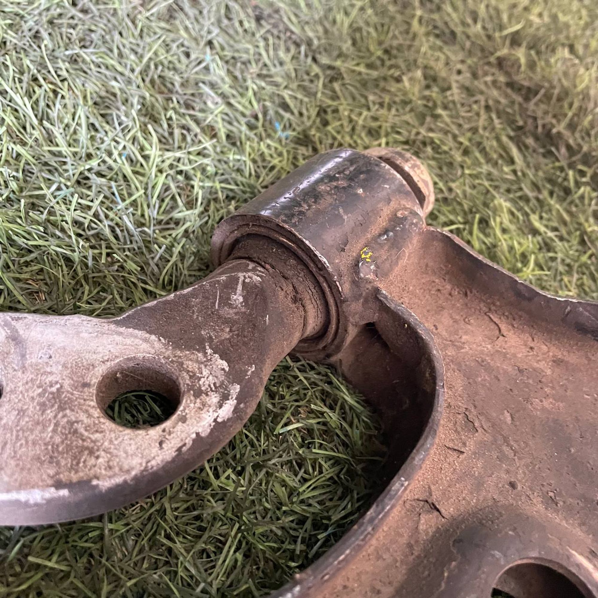 337 Рычаг передний правый нижний NISSAN CEFIRO A32, 3500 рублей, Невинномысск