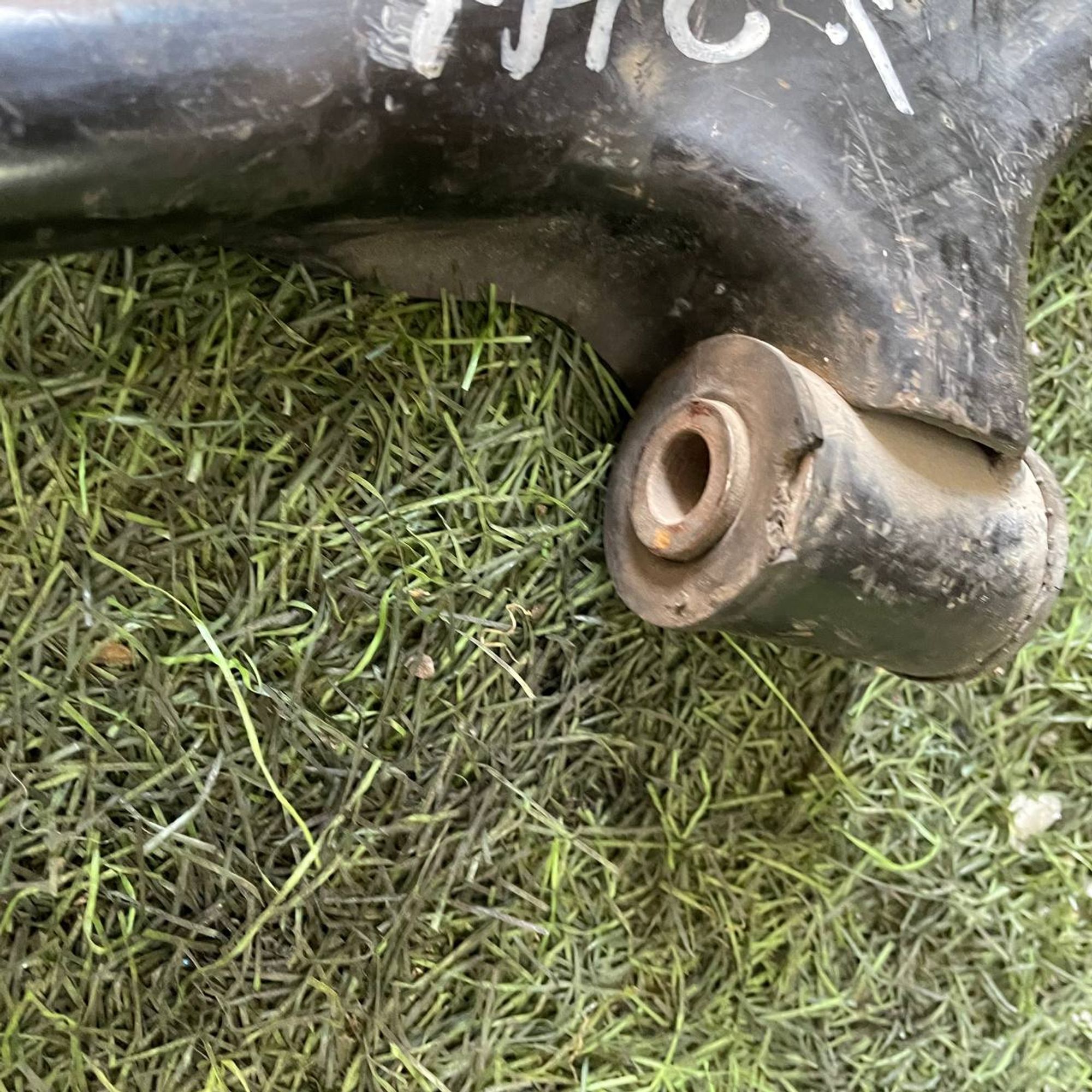 241 Рычаг передний левый нижний NISSAN MARCH AK12, 4000 рублей, Невинномысск