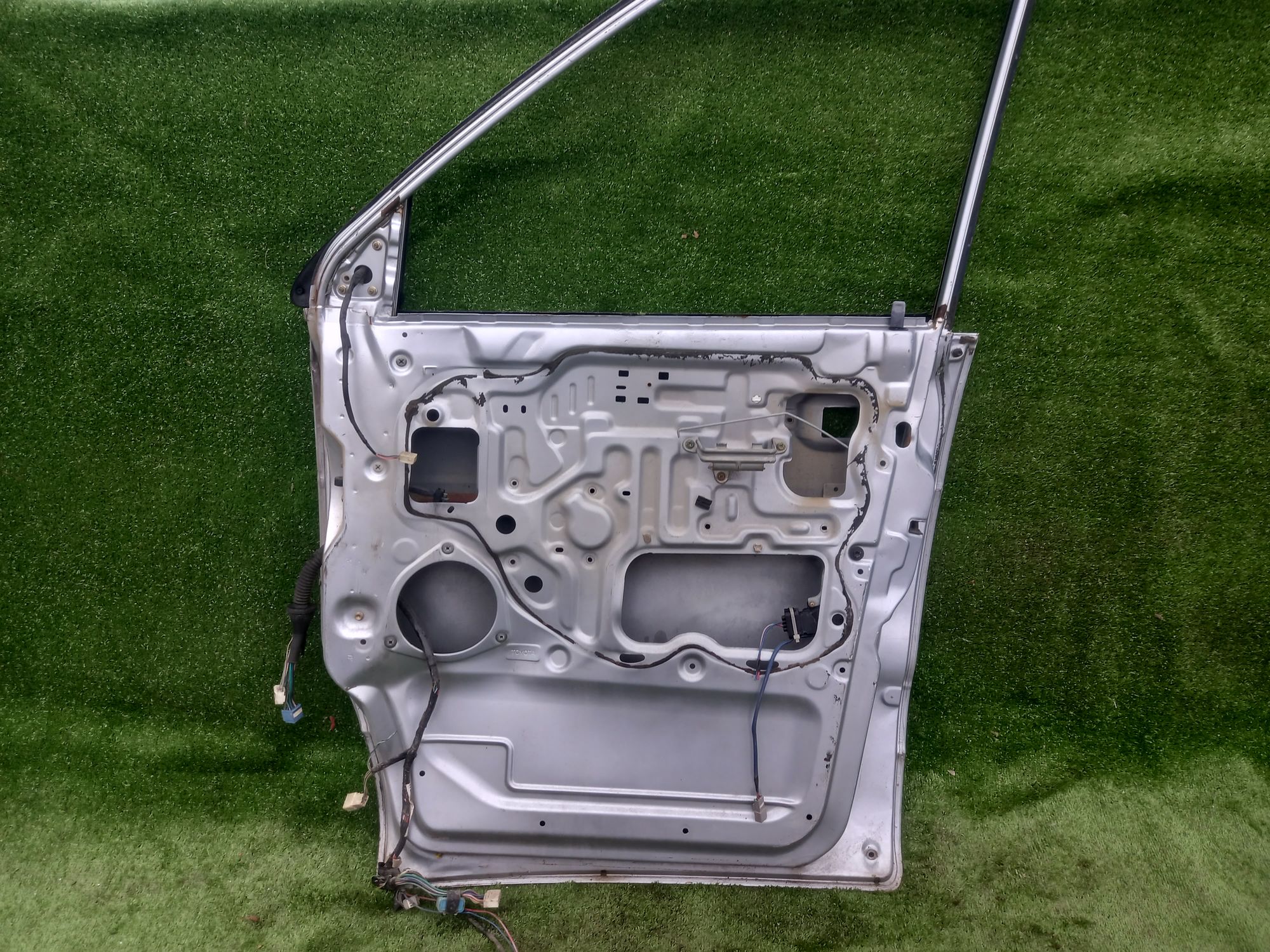 357 Дверь передняя правая Toyota Noah SR40, 10500 рублей, Невинномысск