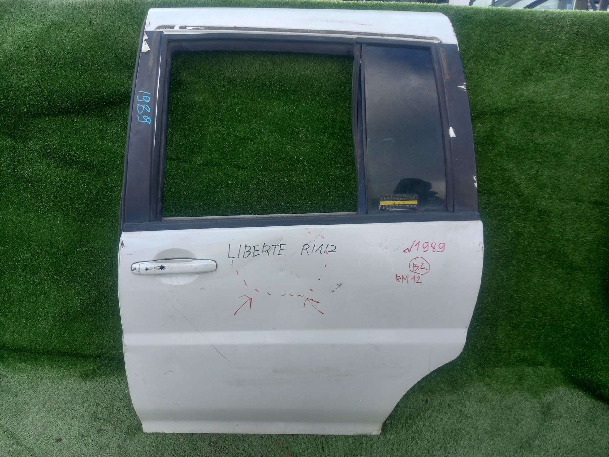 1989 дверь на NISSAN LIBERTY RM12, 10000 рублей, Невинномысск