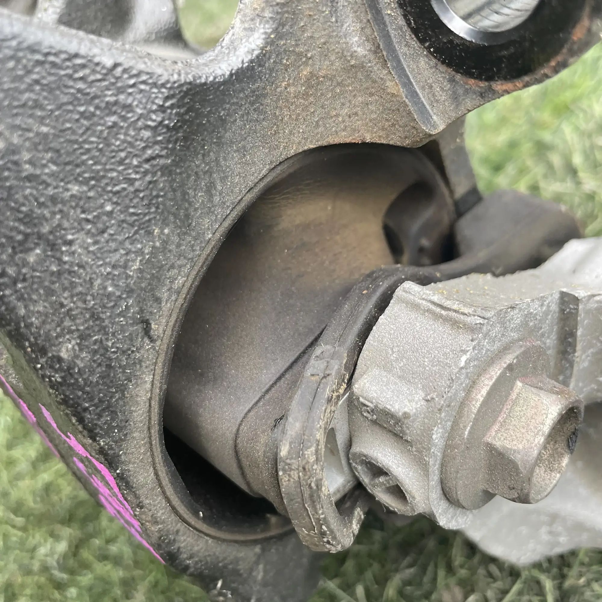 https://ycs.partsauto.market/partsauto-images/thmbs/userImages/772e461030aea93f4dbb6447c0f924d3/part/33141327-b8ea-411a-a88a-f371744a3129_1779192839553.jpg