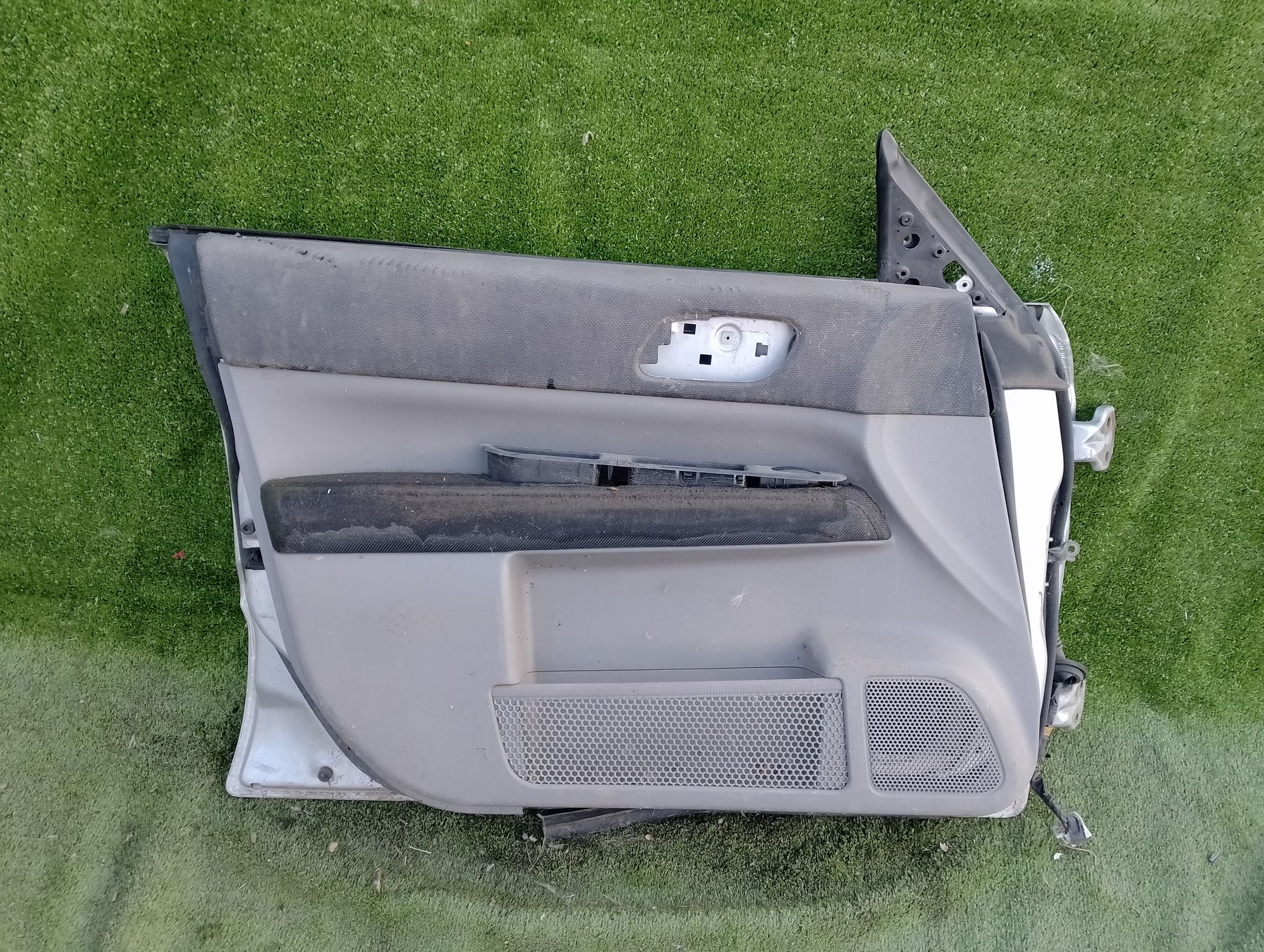 1270 дверь на SUBARU FORESTER SG5, 6500 рублей, Невинномысск